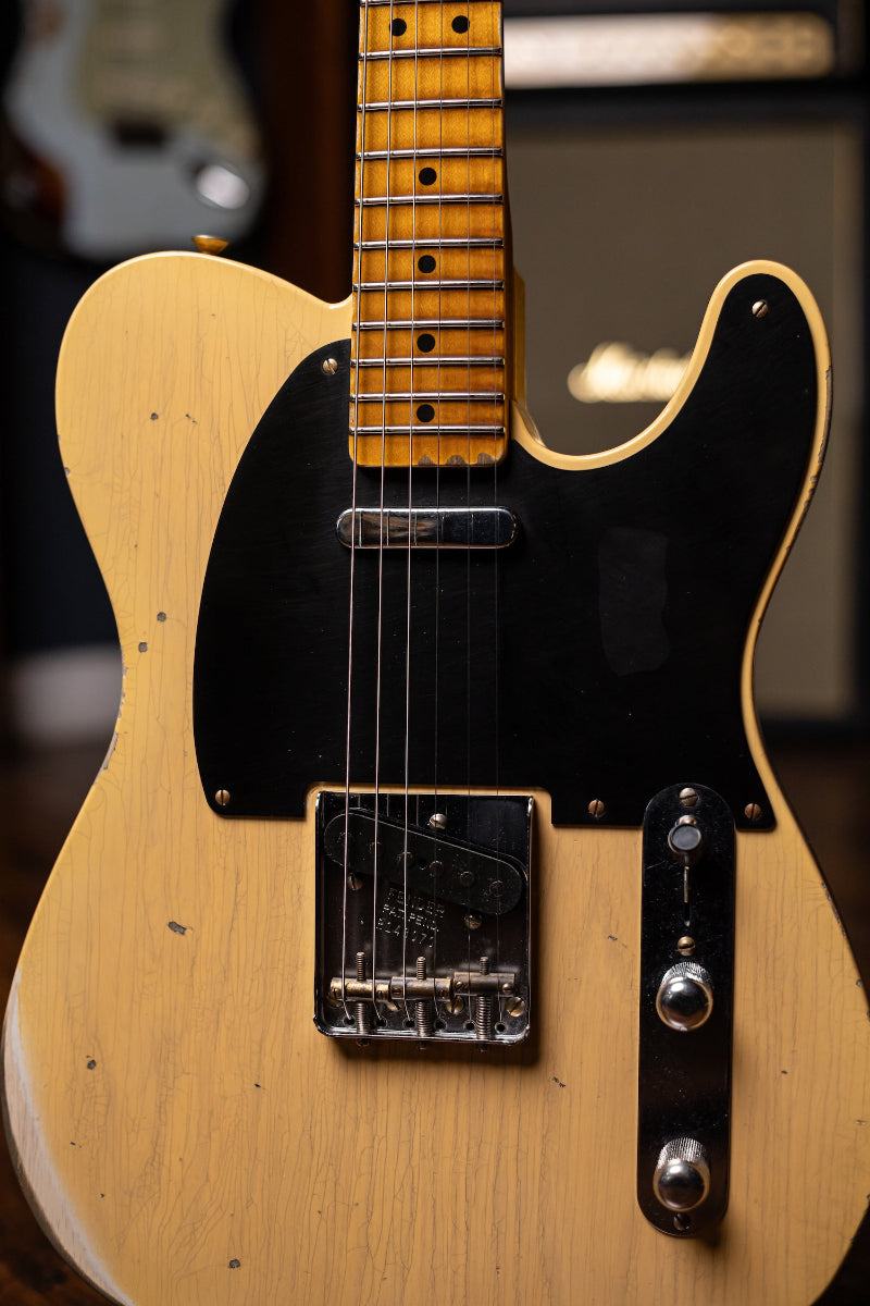 Fender Custom Shop '52 Telecaster Relic Electric Guitar - Aged Nocaster Blonde