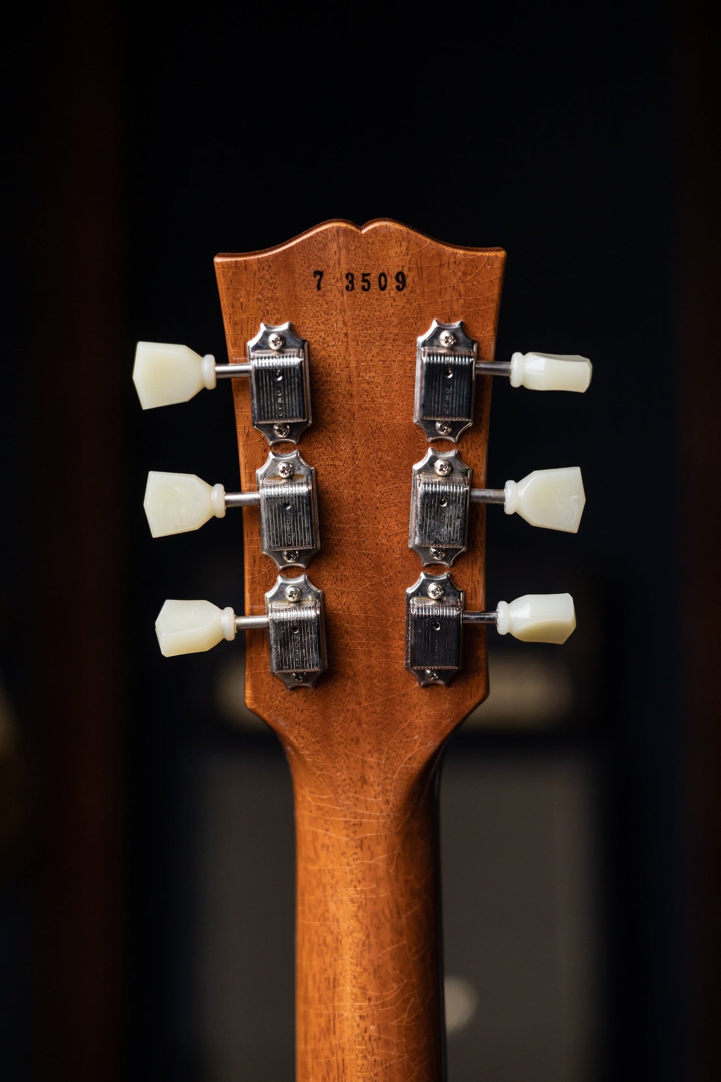 Gibson Custom Shop Murphy Lab 1957 Les Paul Standard Reissue Ultra Light Aged Electric Guitar - Double Gold