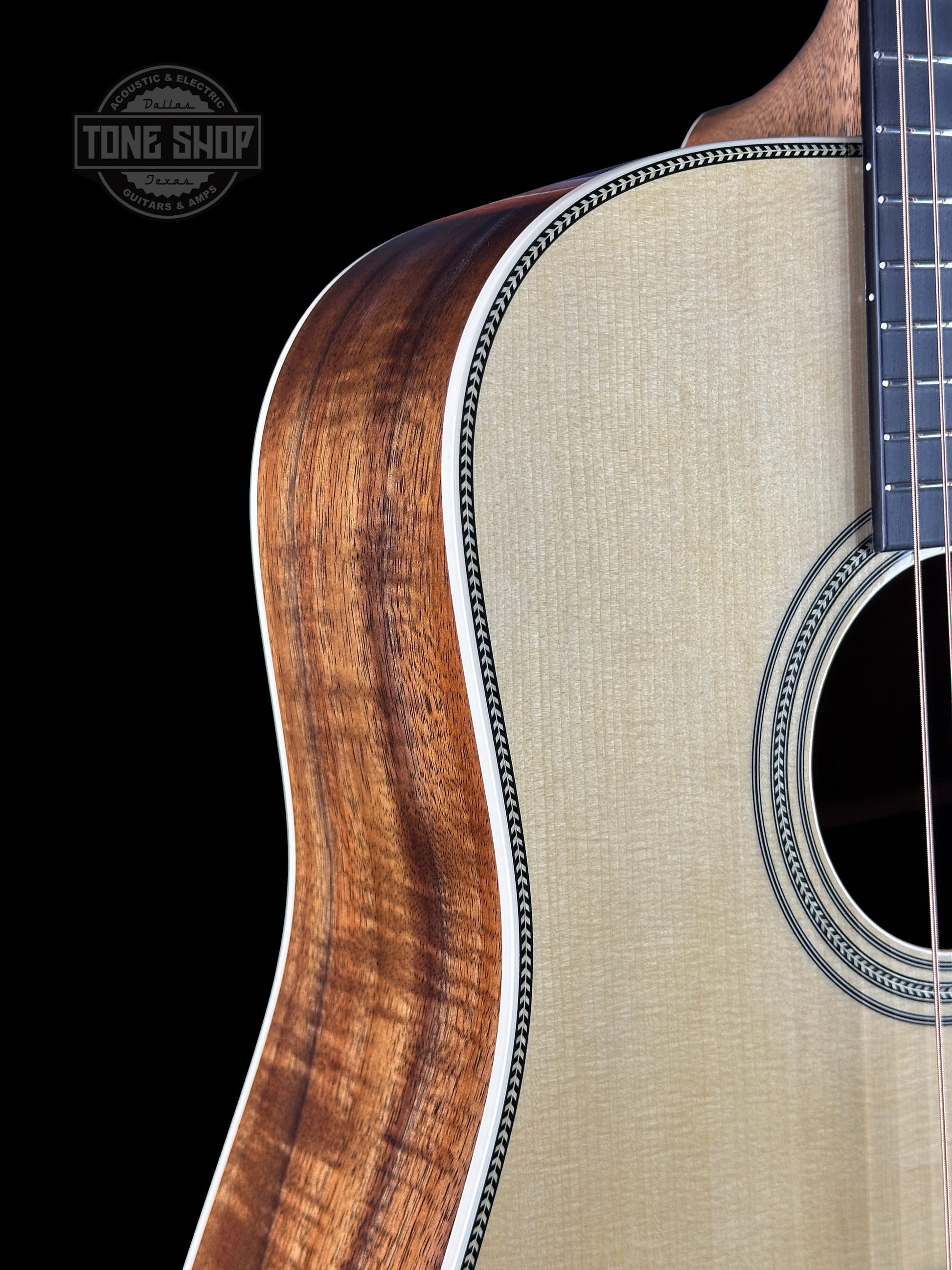 Martin Custom Shop Dread 28-Style Adirondack / Exceptional Broad Figure Koa w/case 2964100