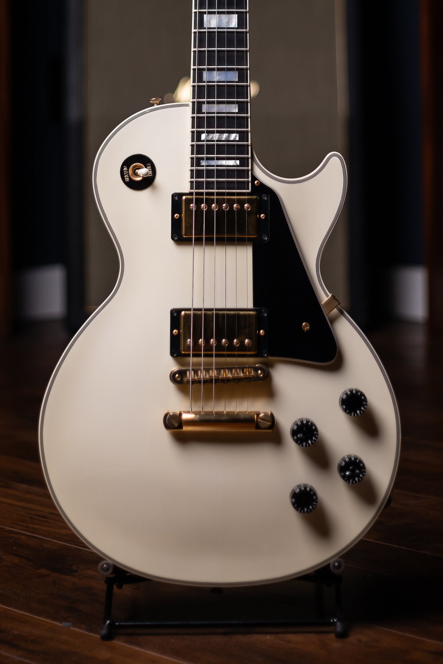 2007 Gibson Les Paul Custom Electric Guitar - Alpine White