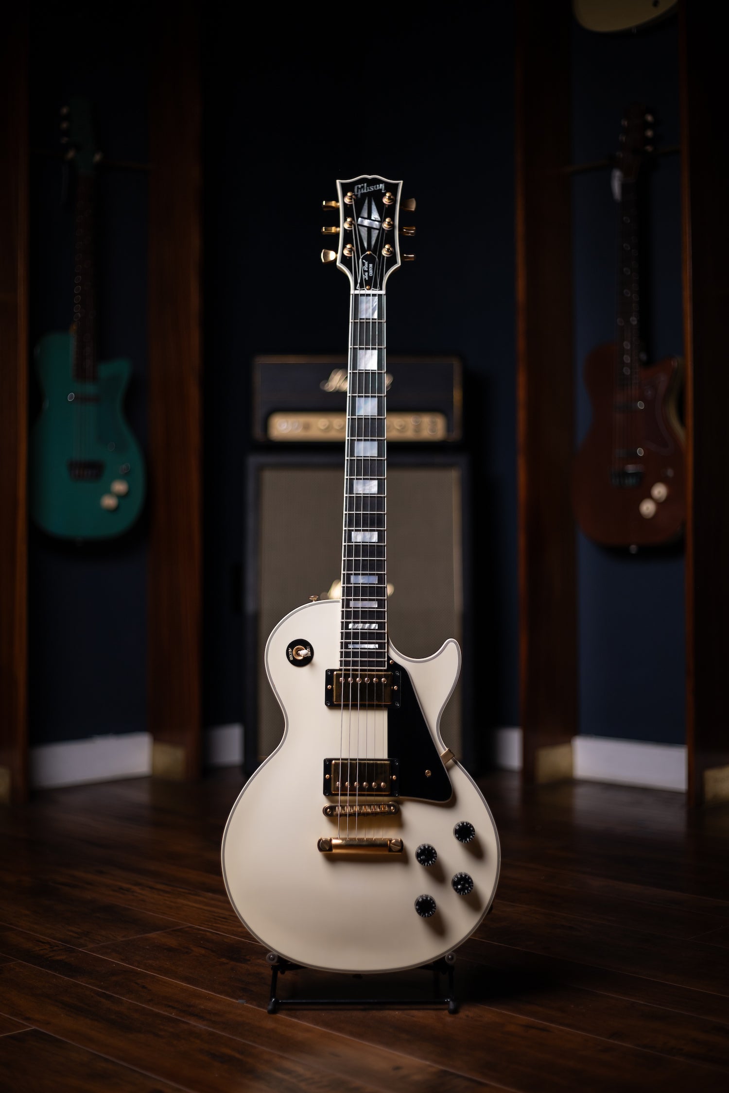 2007 Gibson Les Paul Custom Electric Guitar - Alpine White