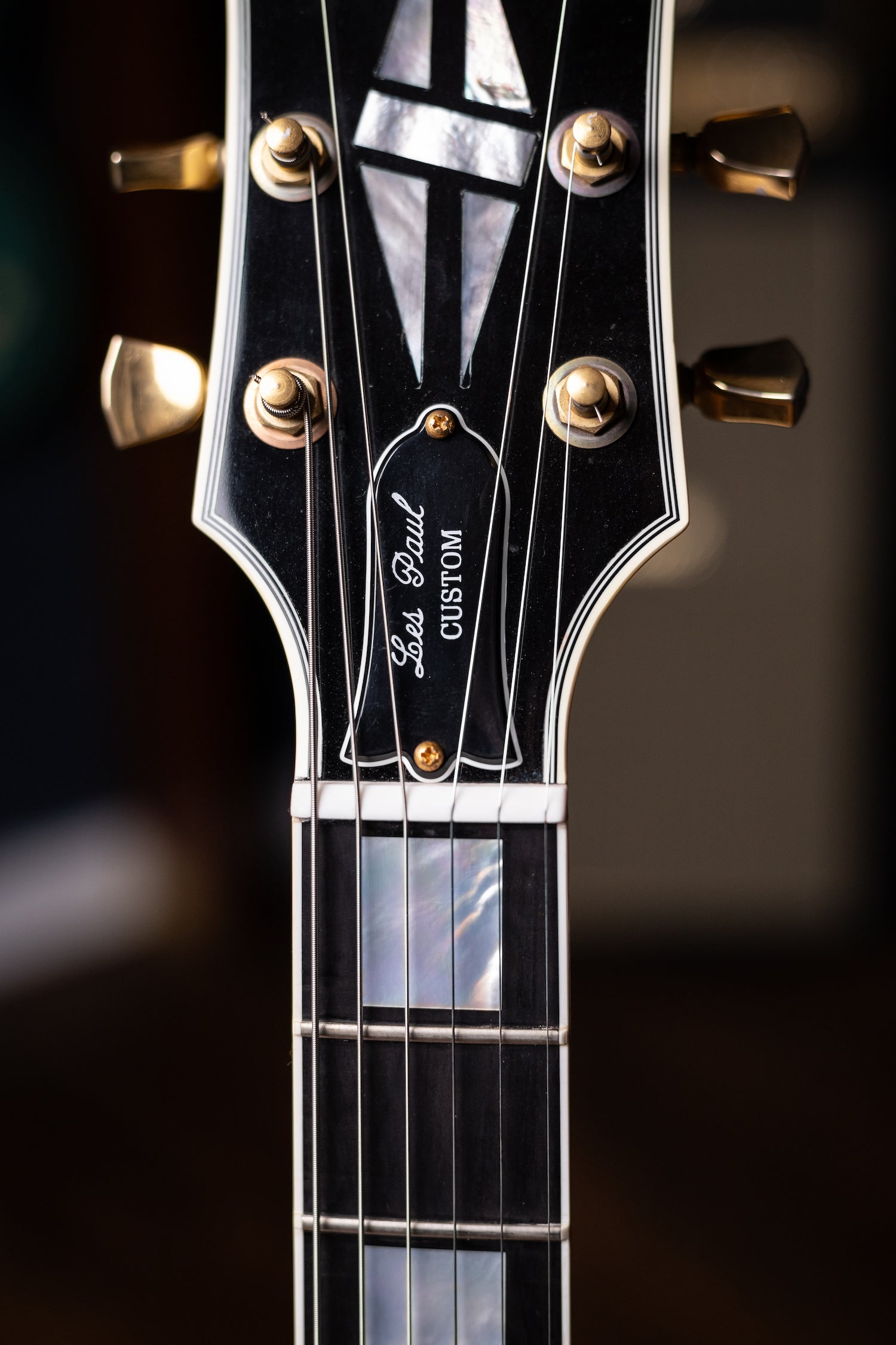 2007 Gibson Les Paul Custom Electric Guitar - Alpine White