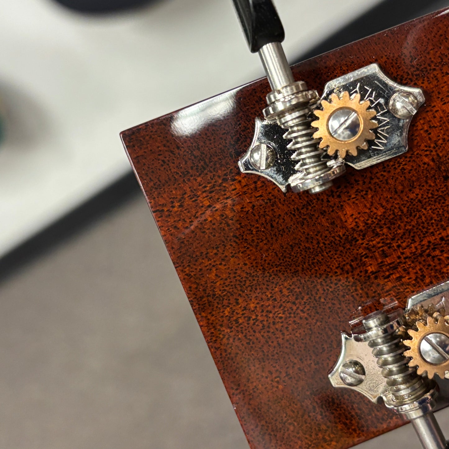 Santa Cruz OM Custom - Sunburst