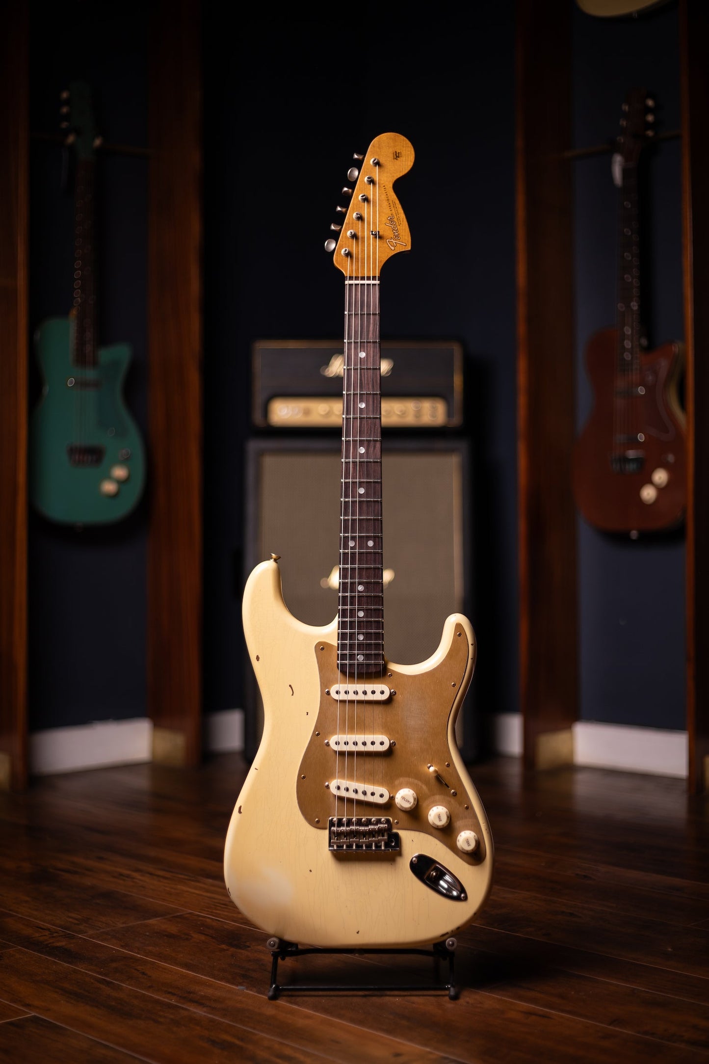 Used 2023 Fender Custom Shop Limited Edition Roasted "Big Head" Stratocaster® Relic® Electric Guitar - Aged Vintage White