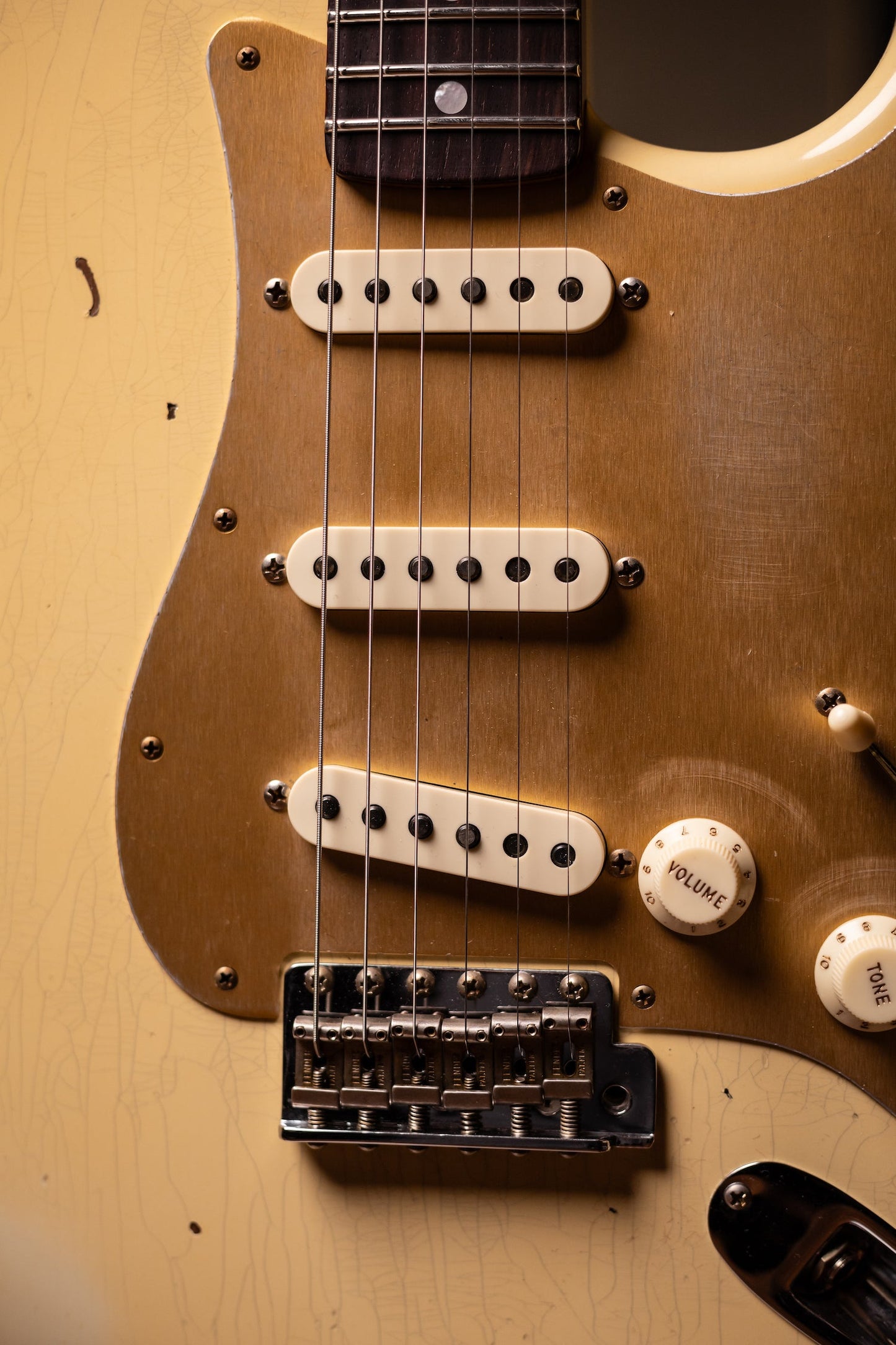 Used 2023 Fender Custom Shop Limited Edition Roasted "Big Head" Stratocaster® Relic® Electric Guitar - Aged Vintage White
