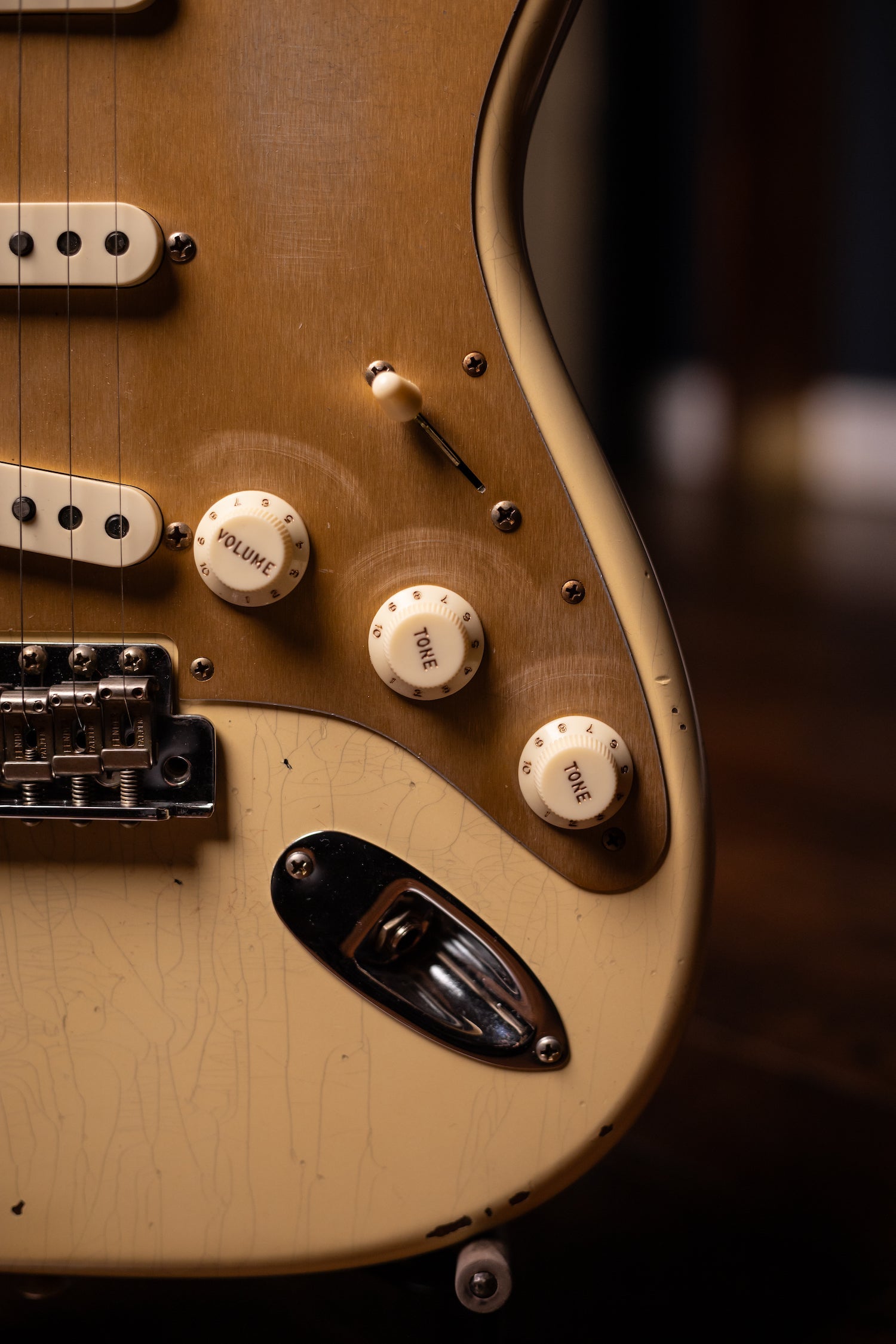 Used 2023 Fender Custom Shop Limited Edition Roasted "Big Head" Stratocaster® Relic® Electric Guitar - Aged Vintage White