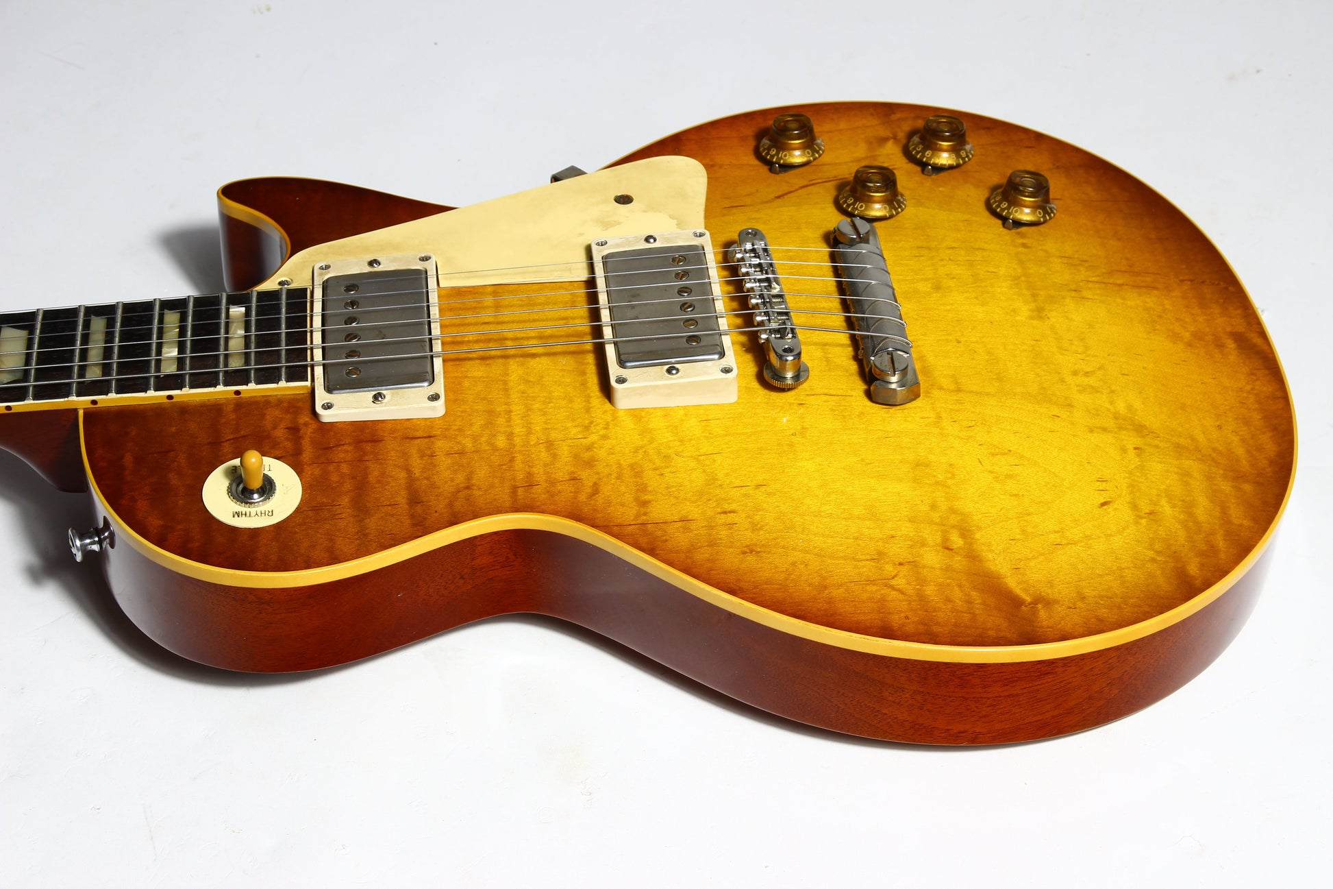 1958 Gibson Custom Shop '58 Les Paul Standard Custom Shop HISTORIC MAKEOVERS BRAZILIAN ROSEWOOD Deluxe Package Reissue R8