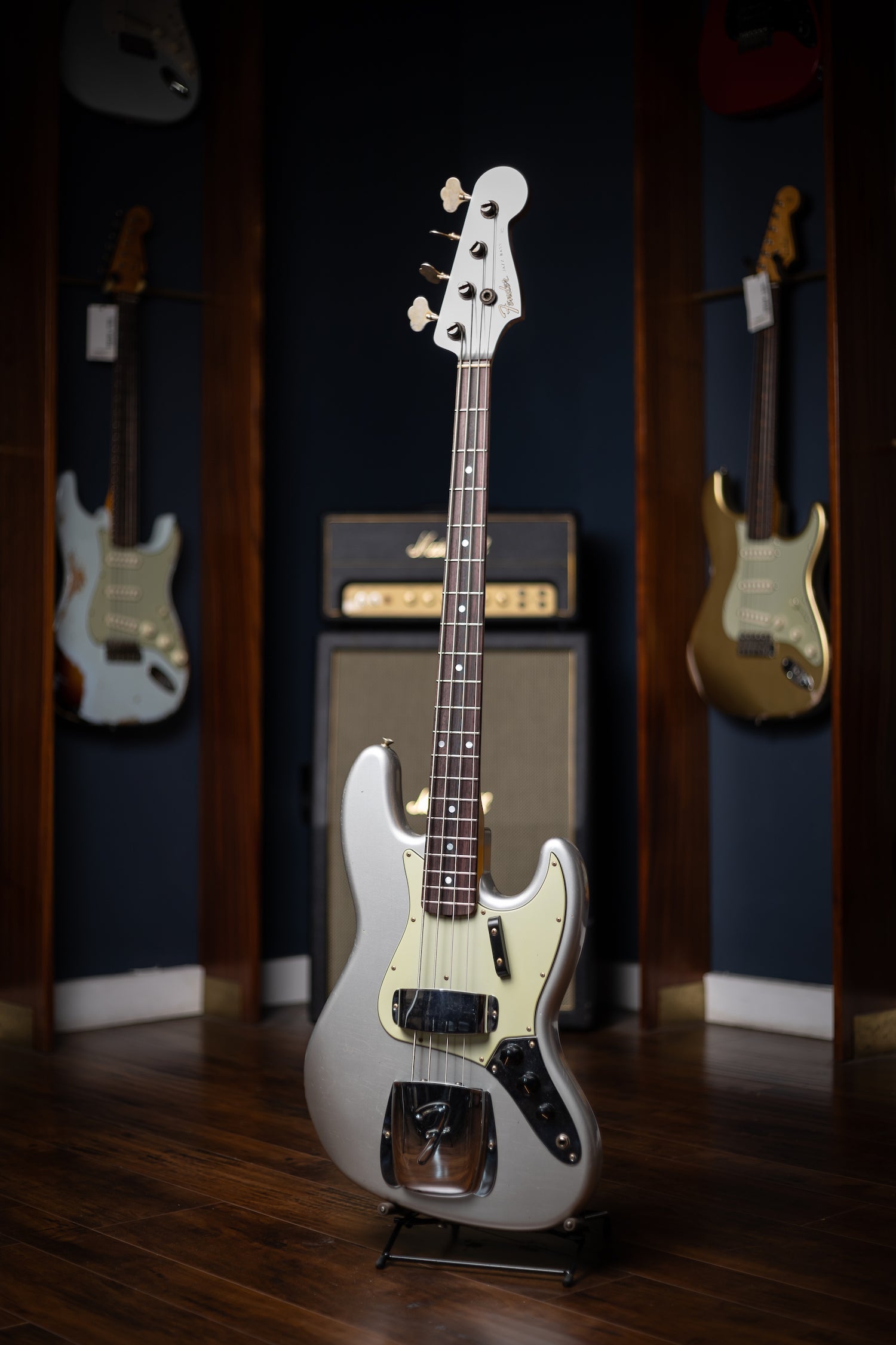 Fender Custom Shop 1965 Jazz Bass Journeyman Relic - Faded Inca Silver