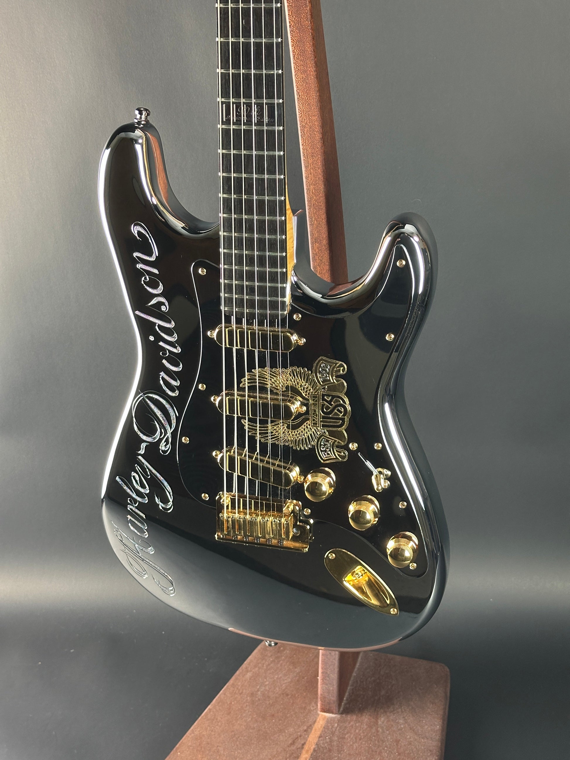 Used 1993 Fender Custom Shop Harley Davidson Stratocaster w/case TSU23081