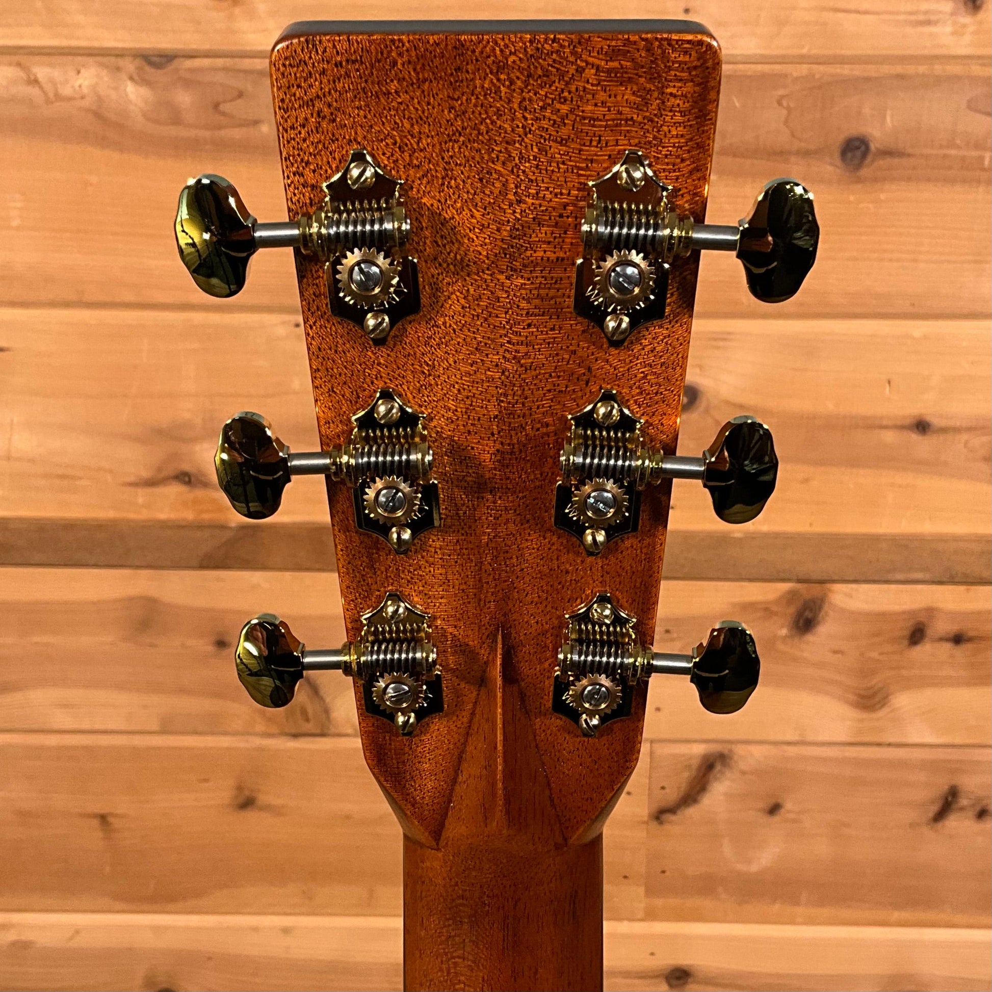 Martin D-28 Modern Deluxe Acoustic Guitar - Natural
