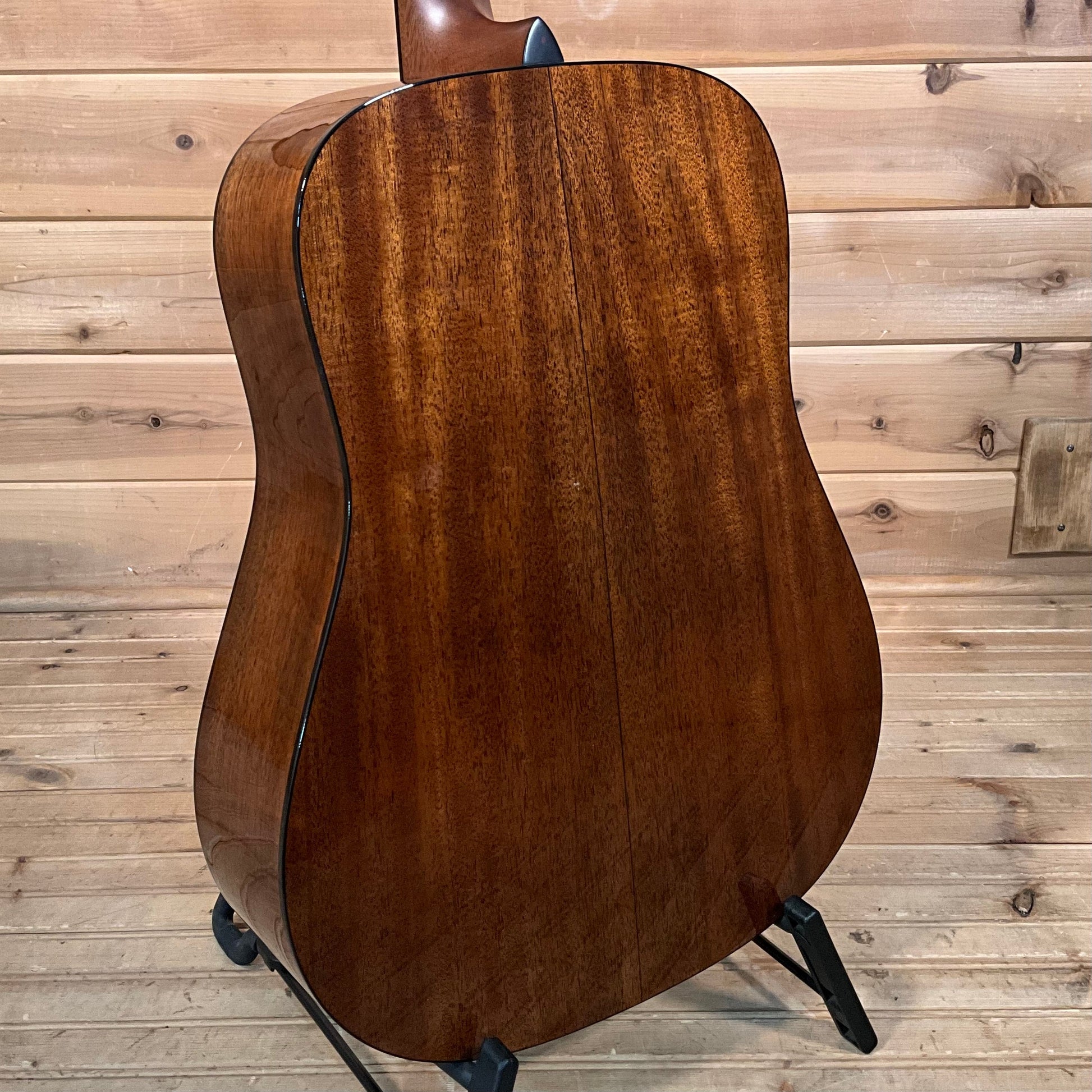Martin Molly Tuttle D-18 Acoustic Guitar - Vintage Sunburst