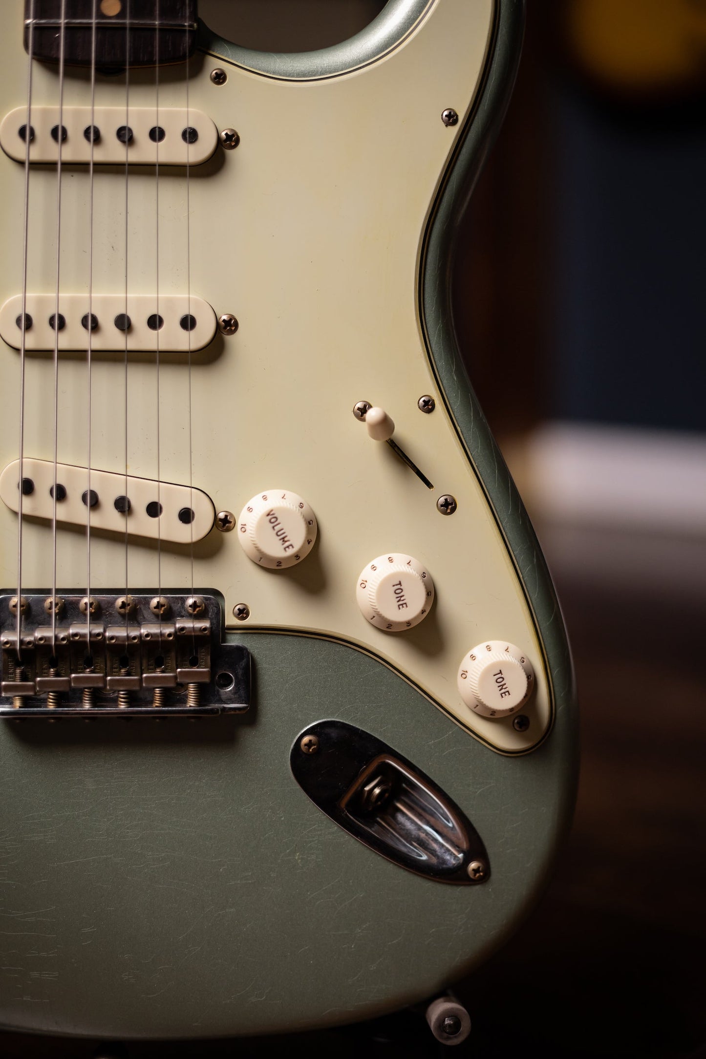 2022 Fender Custom Shop Limited Edition '59 Stratocaster Journeyman Relic Electric Guitar - Super Faded Aged Sage Green Metallic