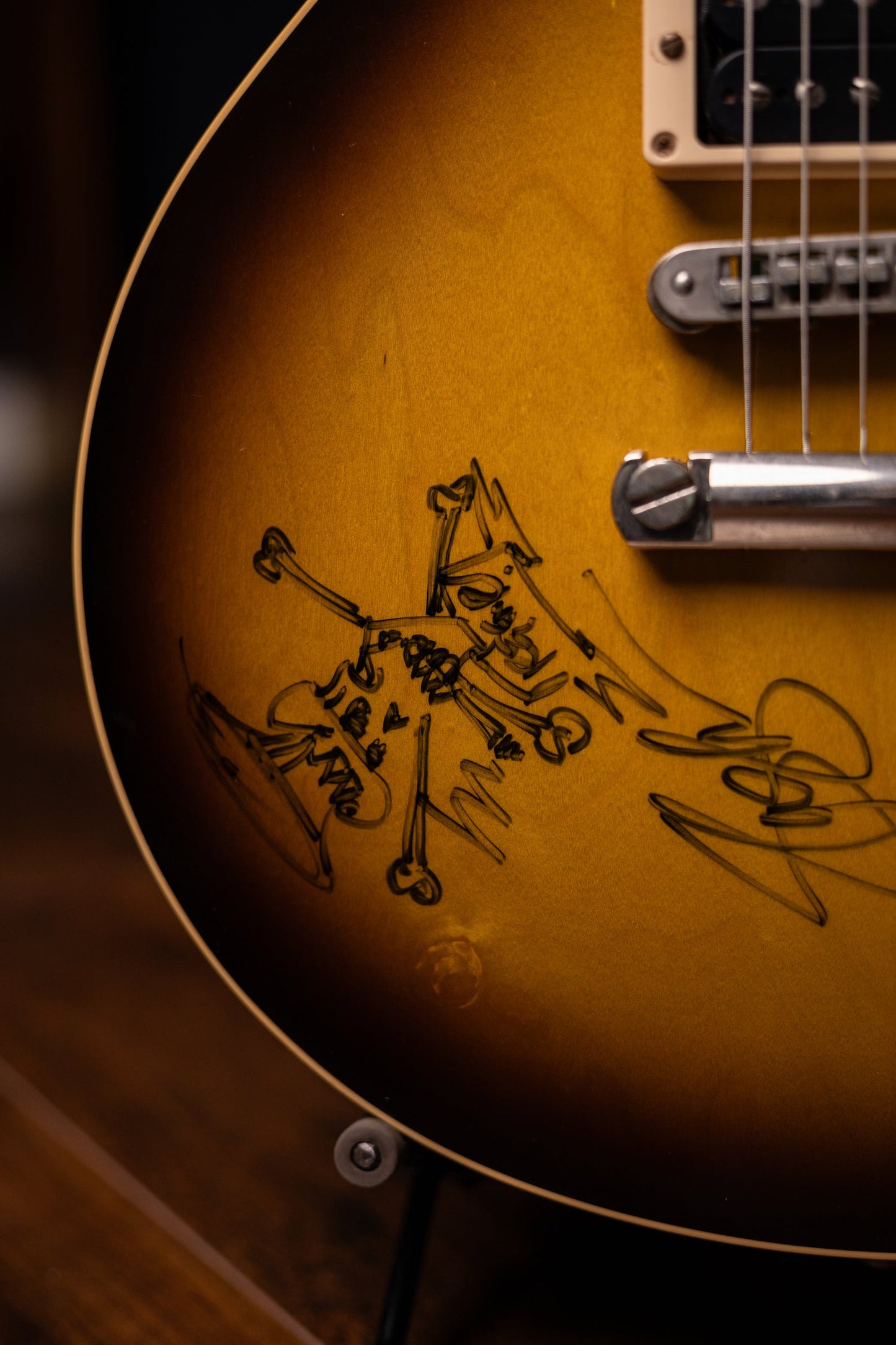 2004 Gibson Custom Shop Slash Les Paul Autographed by Slash Electric Guitar - Tobacco Burst