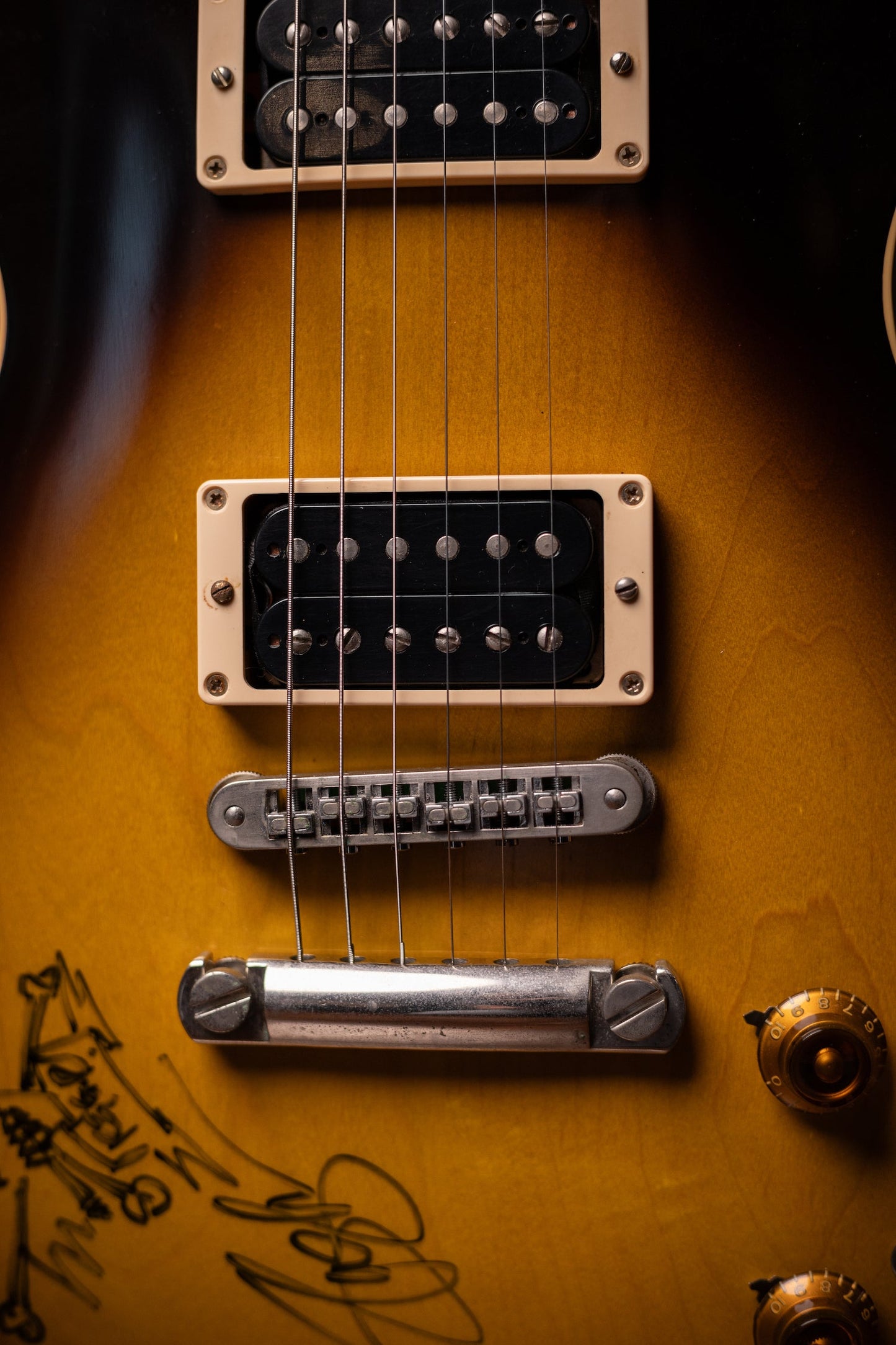 2004 Gibson Custom Shop Slash Les Paul Autographed by Slash Electric Guitar - Tobacco Burst