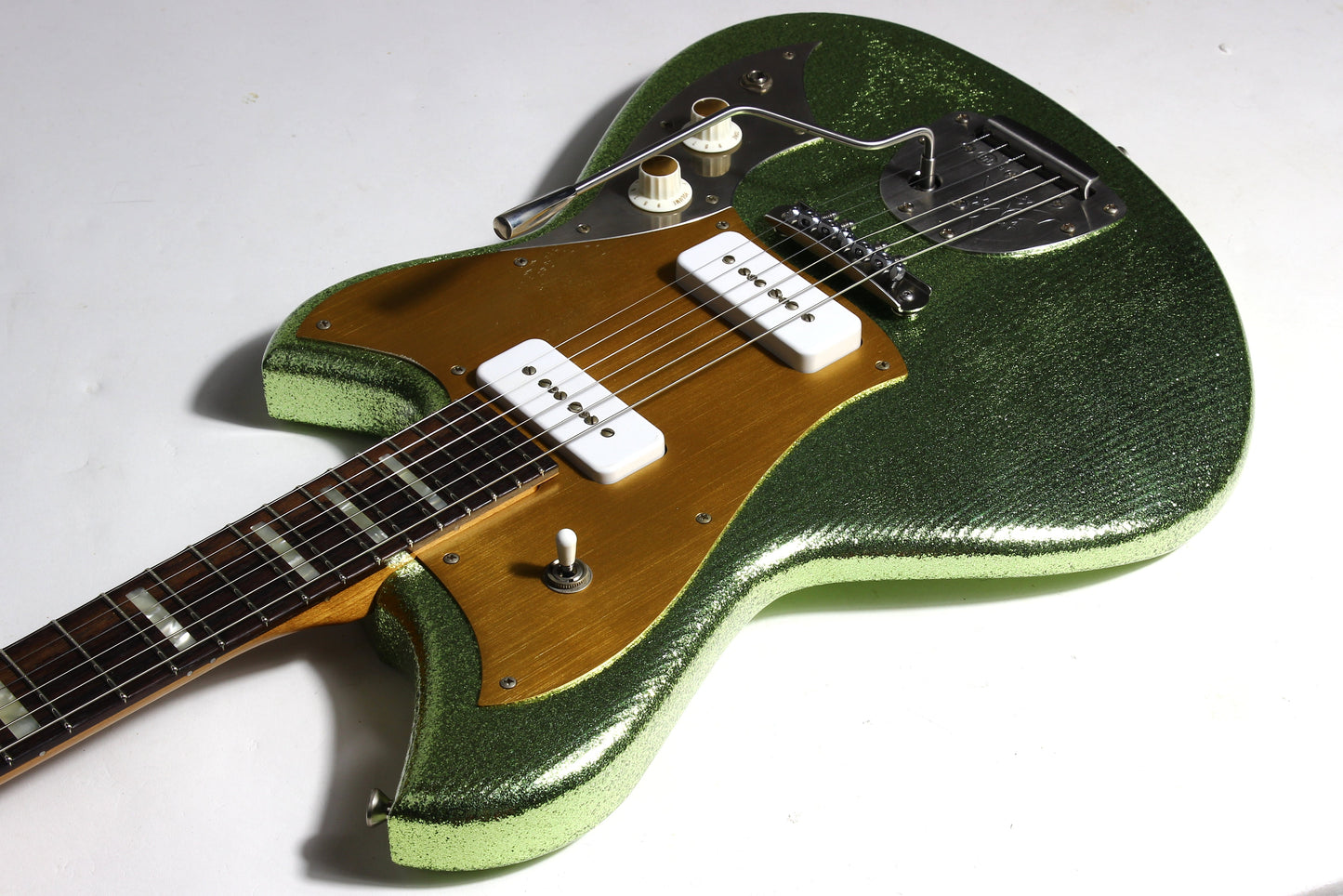 2026 NOVO Serus J Custom Coke Bottle Green Sparkle, Pine Body, Made in USA Relic