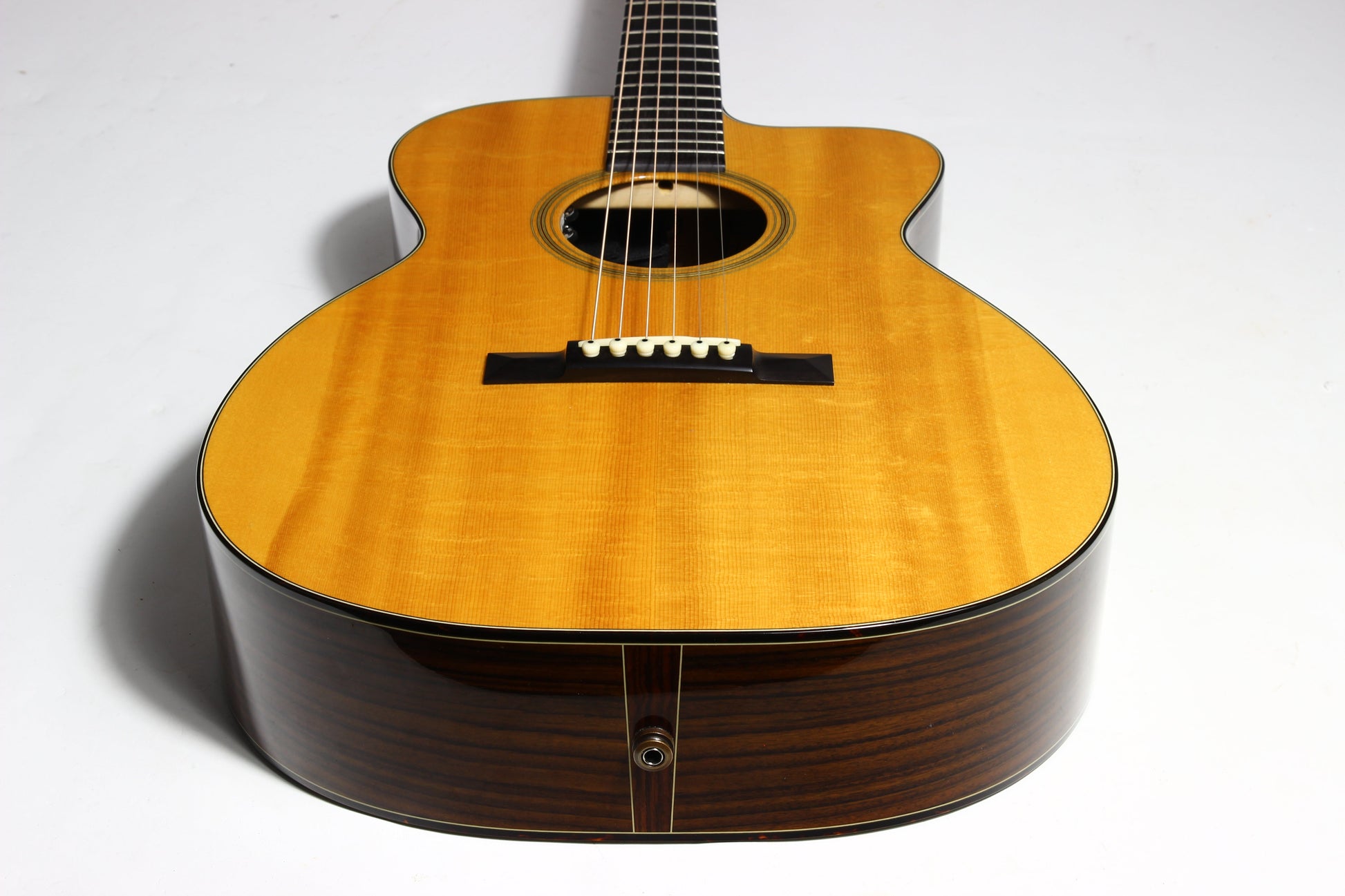 Bourgeois OM-C 2007 Cutaway Custom Acoustic Guitar - Italian Spruce Indian Rosewood