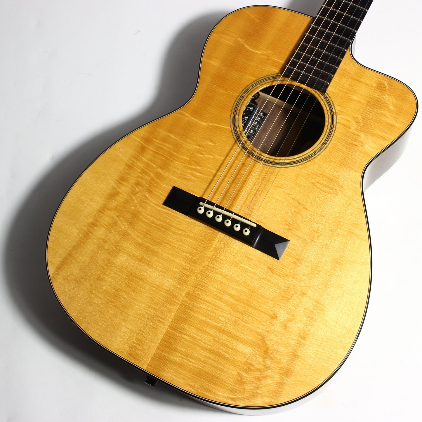 Bourgeois OM-C 2007 Cutaway Custom Acoustic Guitar - Italian Spruce Indian Rosewood