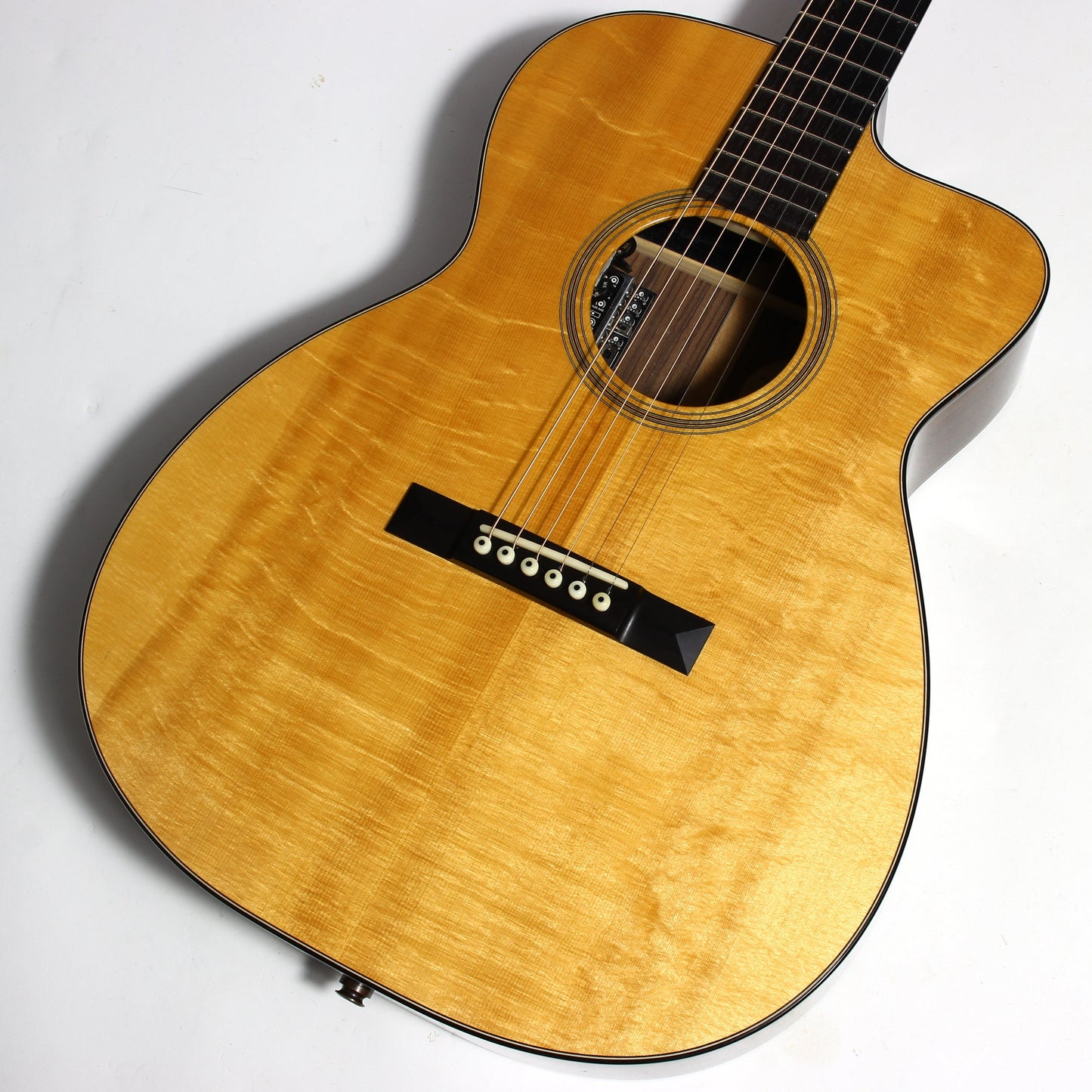 Bourgeois OM-C 2007 Cutaway Custom Acoustic Guitar - Italian Spruce Indian Rosewood