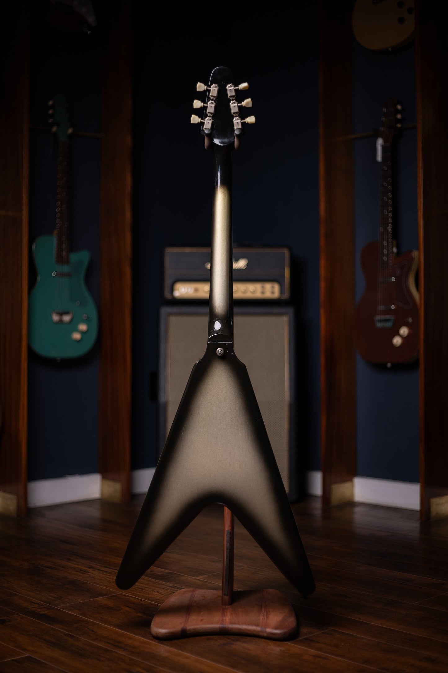 1981 Gibson Flying V Electric Guitar - Silverburst