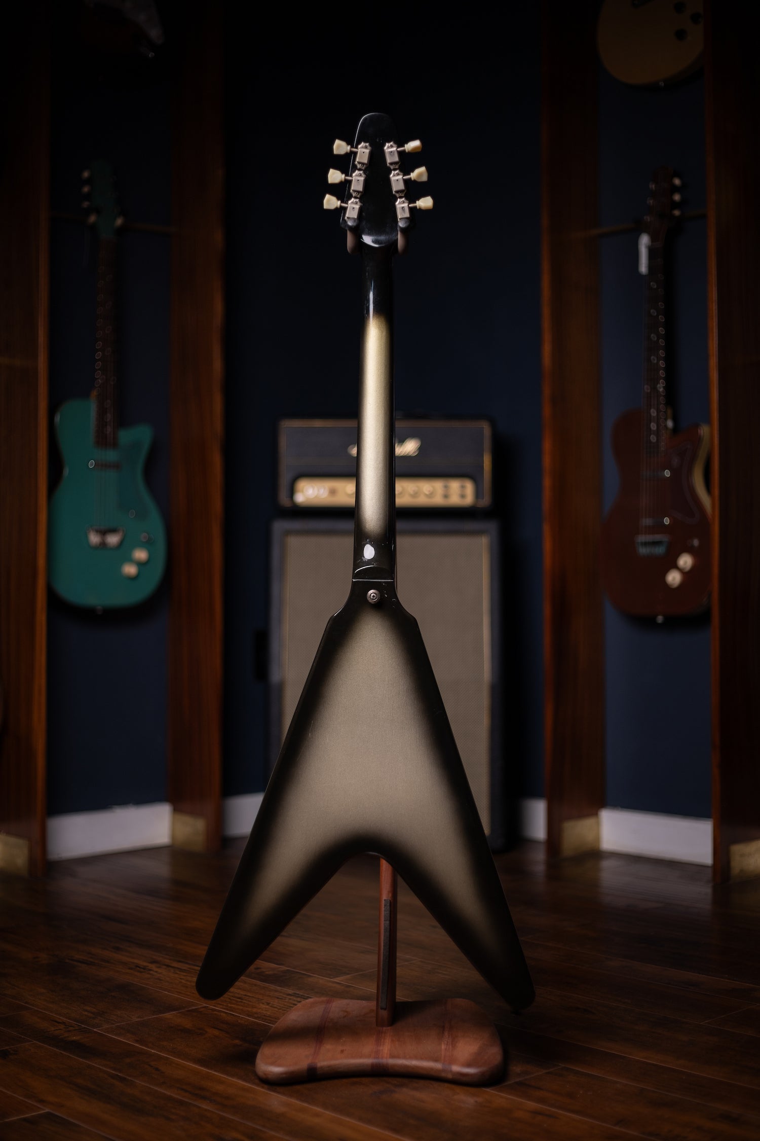 1981 Gibson Flying V Electric Guitar - Silverburst