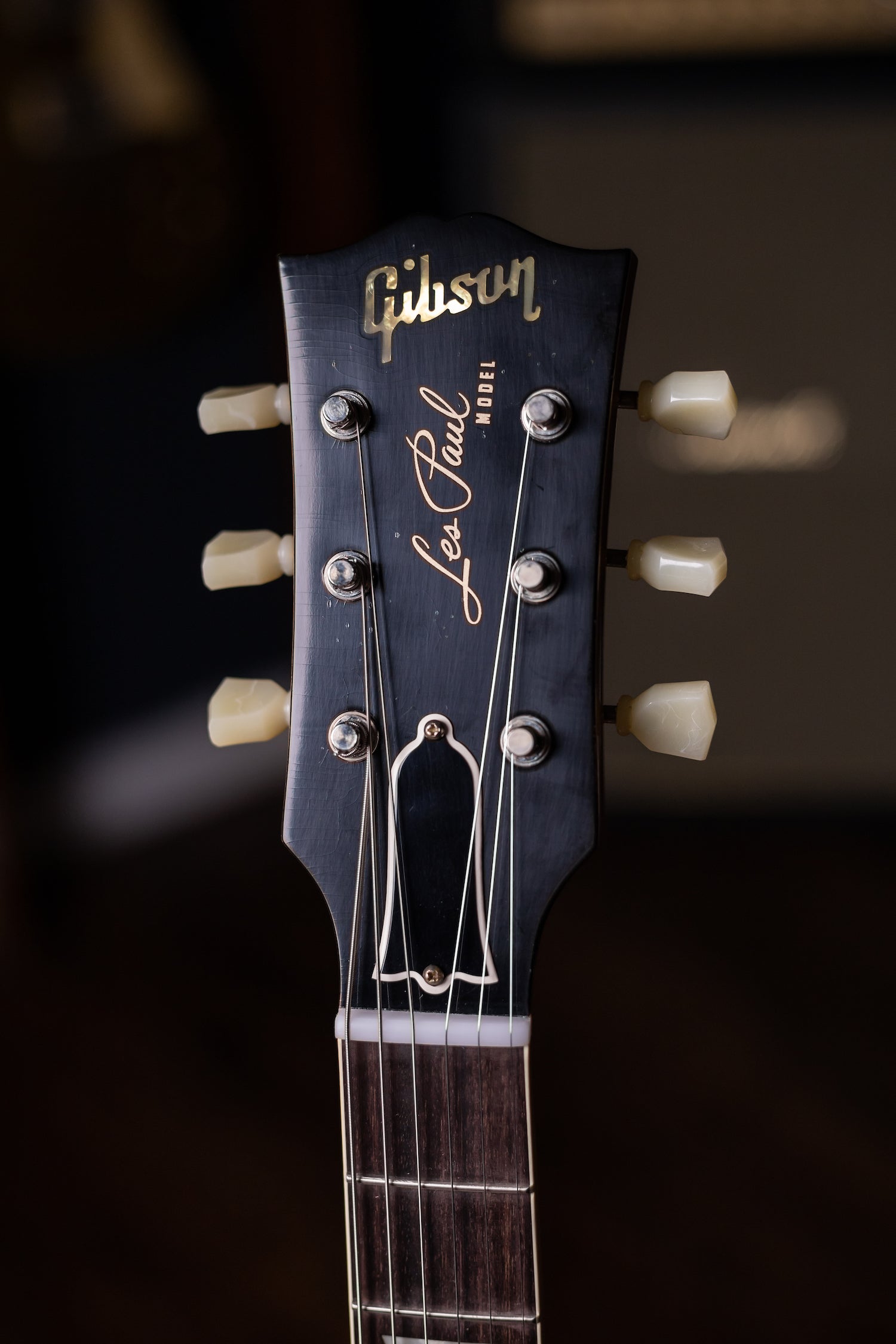 Gibson Custom Shop Murphy Lab 1957 Les Paul Standard Reissue Ultra Light Aged Electric Guitar - Double Gold