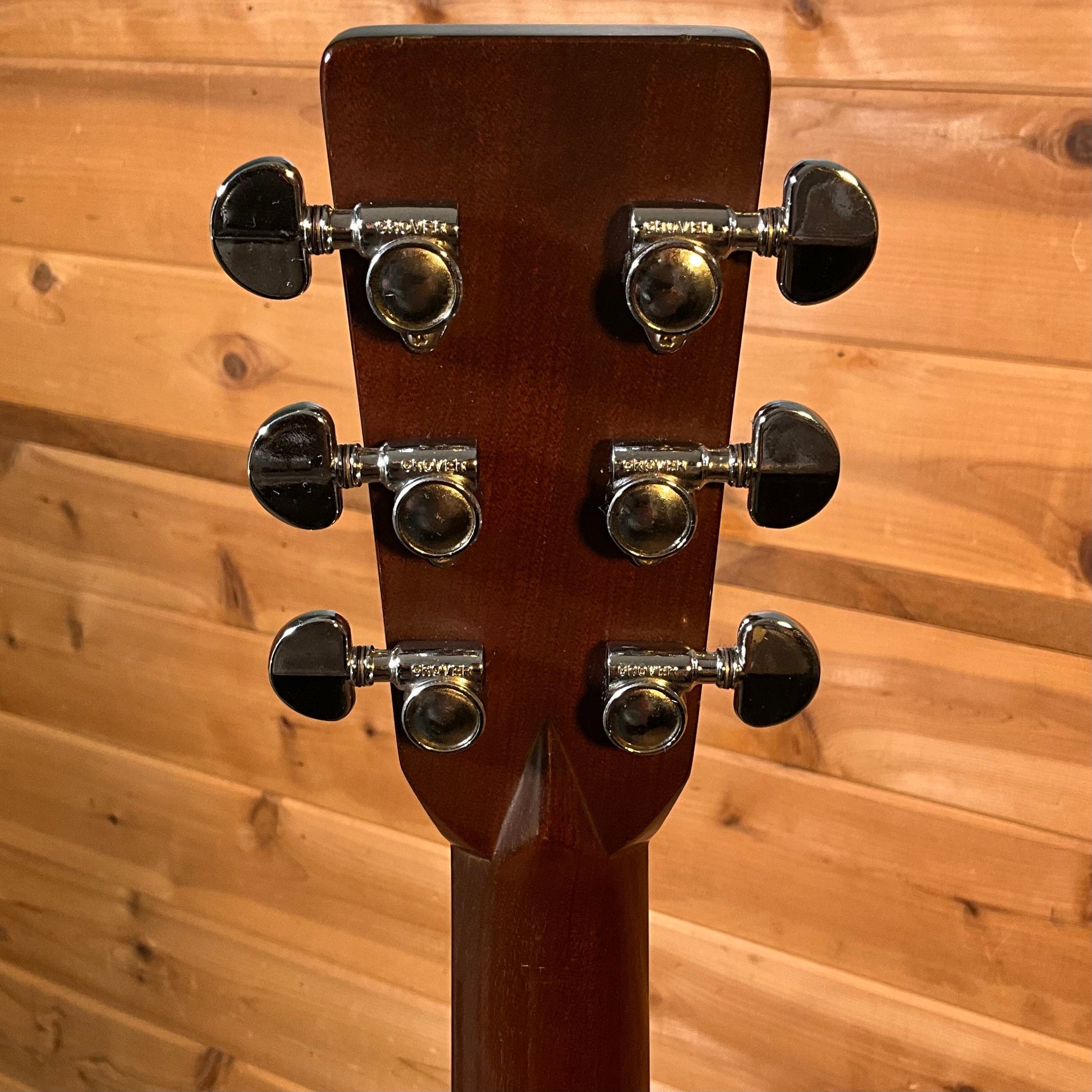 Martin 1975 D-28 Acoustic Guitar USED - Natural