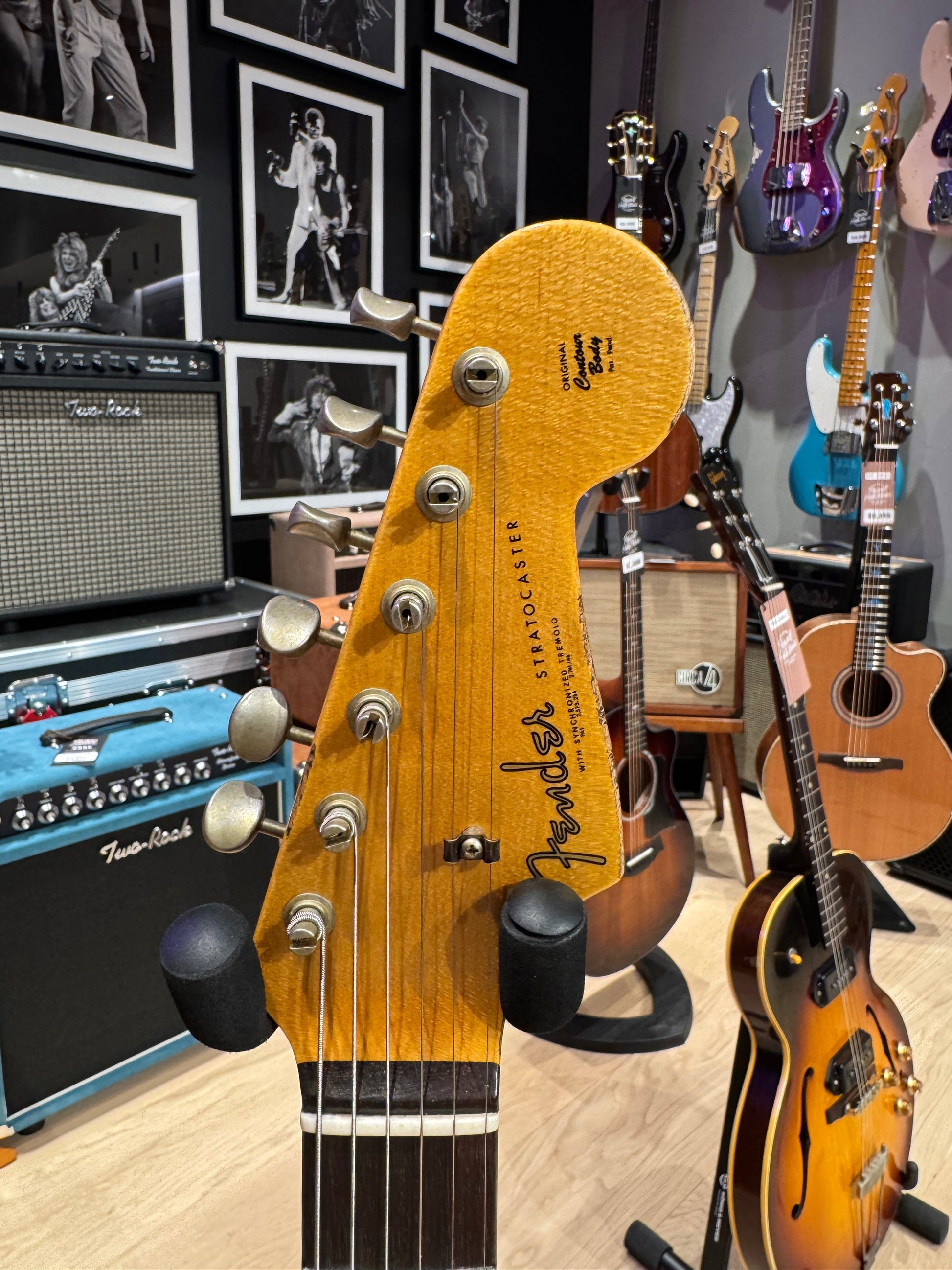 Fender Custom Shop 1962 Stratocaster Heavy Relic - Candy Apple Red