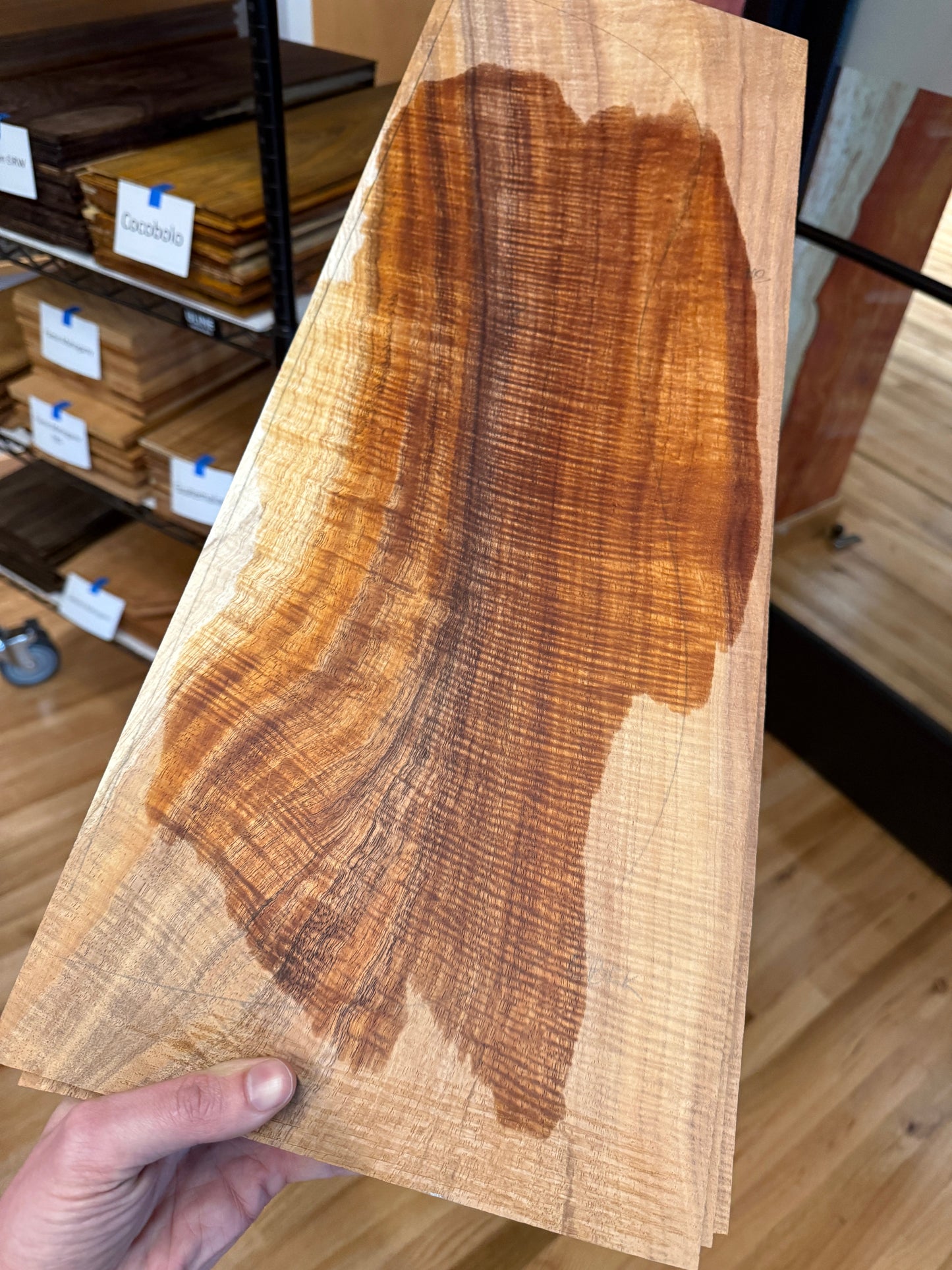 Martin Custom Shop Style 28 M-14 Flamed Koa
