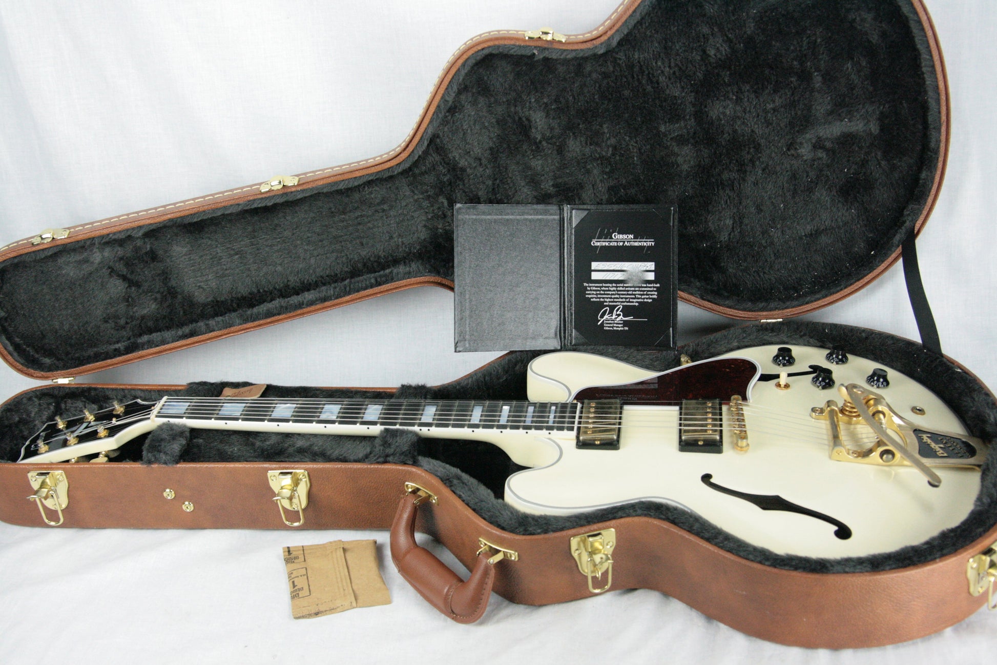 2017 Gibson ES-355 VOS in WHITE! Bigsby, Gold Hdwr! Memphis 345 335 LTD
