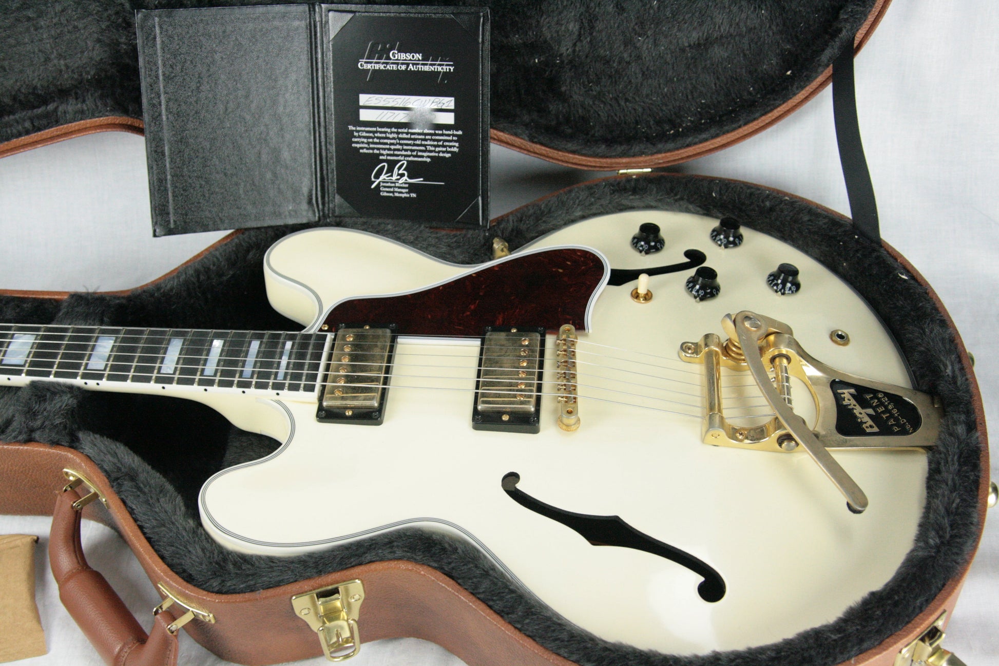 2017 Gibson ES-355 VOS in WHITE! Bigsby, Gold Hdwr! Memphis 345 335 LTD