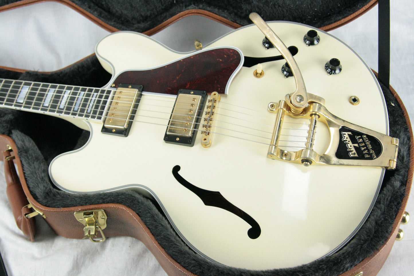 2017 Gibson ES-355 VOS in WHITE! Bigsby, Gold Hdwr! Memphis 345 335 LTD