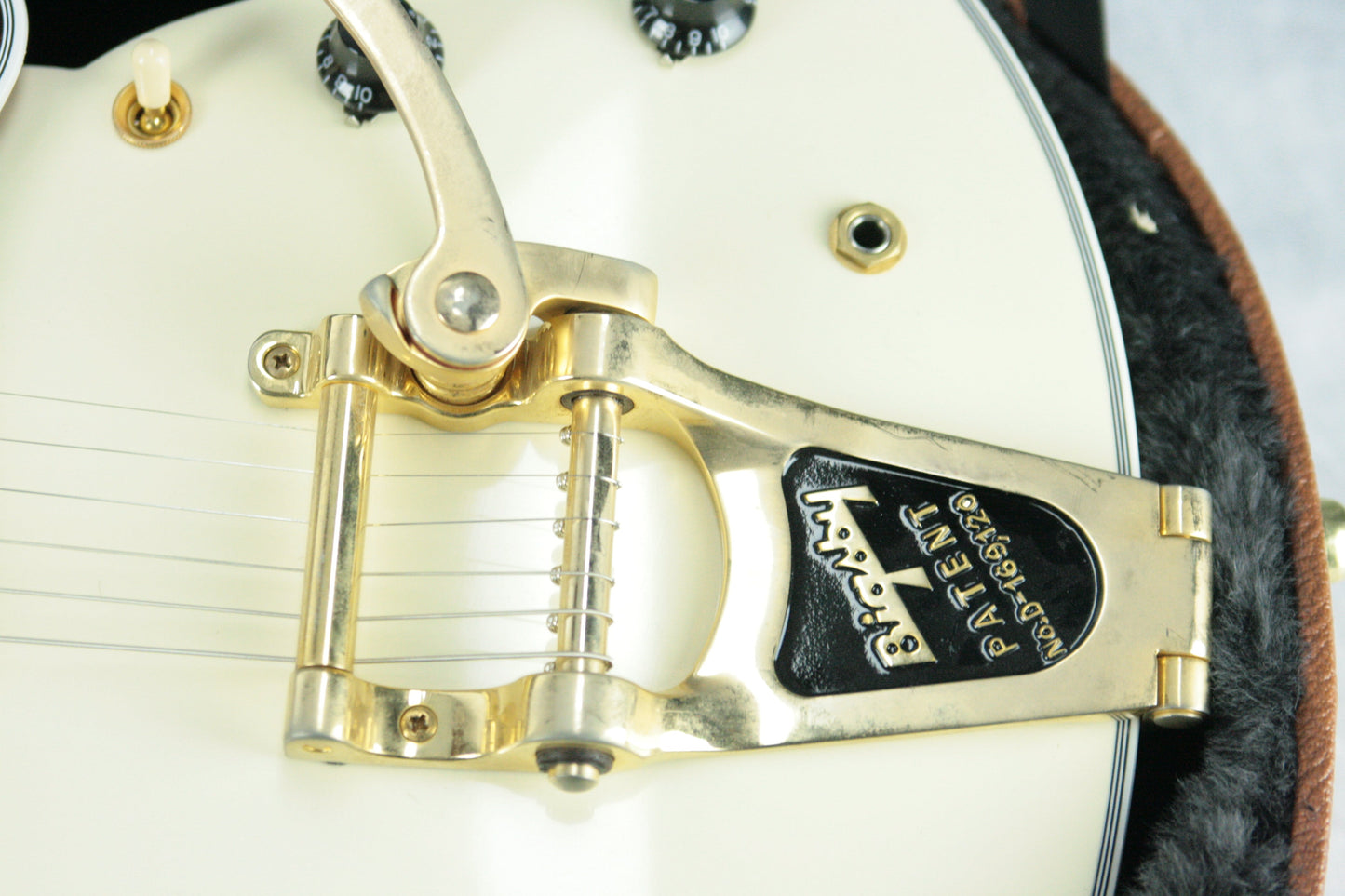 2017 Gibson ES-355 VOS in WHITE! Bigsby, Gold Hdwr! Memphis 345 335 LTD