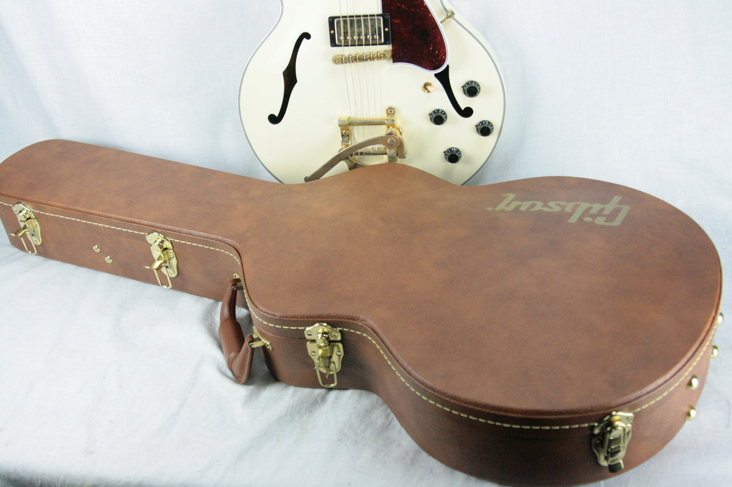 2017 Gibson ES-355 VOS in WHITE! Bigsby, Gold Hdwr! Memphis 345 335 LTD