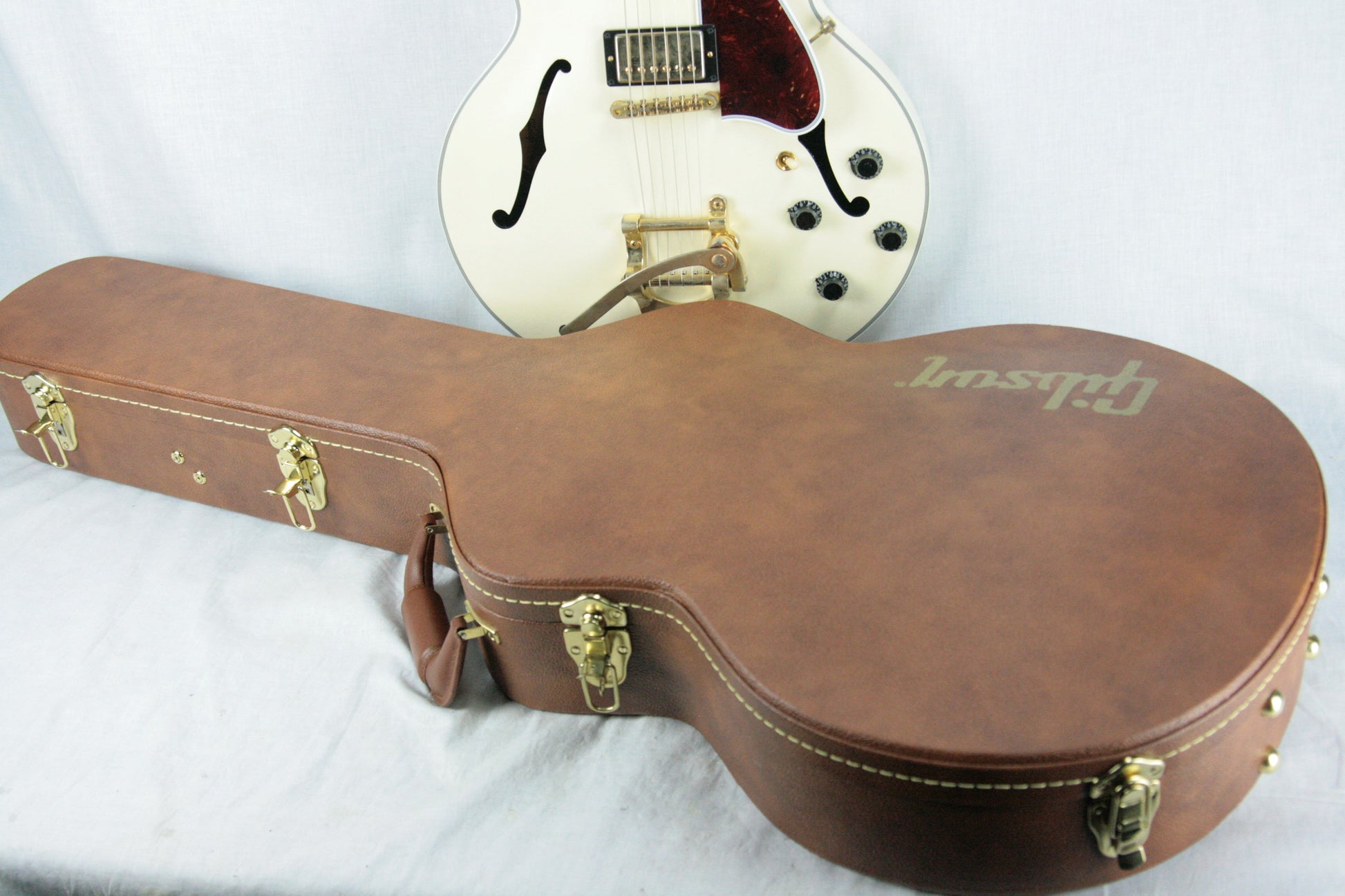 2017 Gibson ES-355 VOS in WHITE! Bigsby, Gold Hdwr! Memphis 345 335 LTD