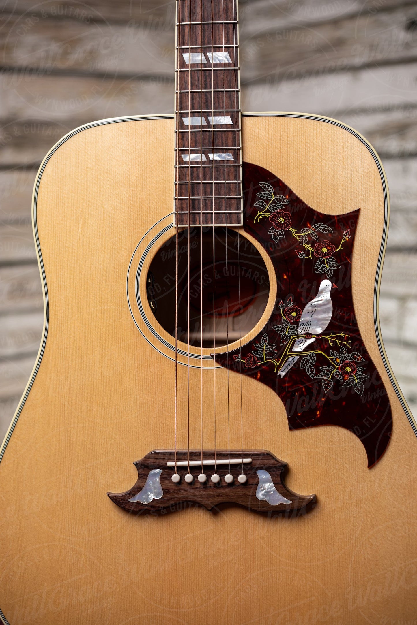 Gibson Dove Original Acoustic-Electric Guitar - Antique Natural
