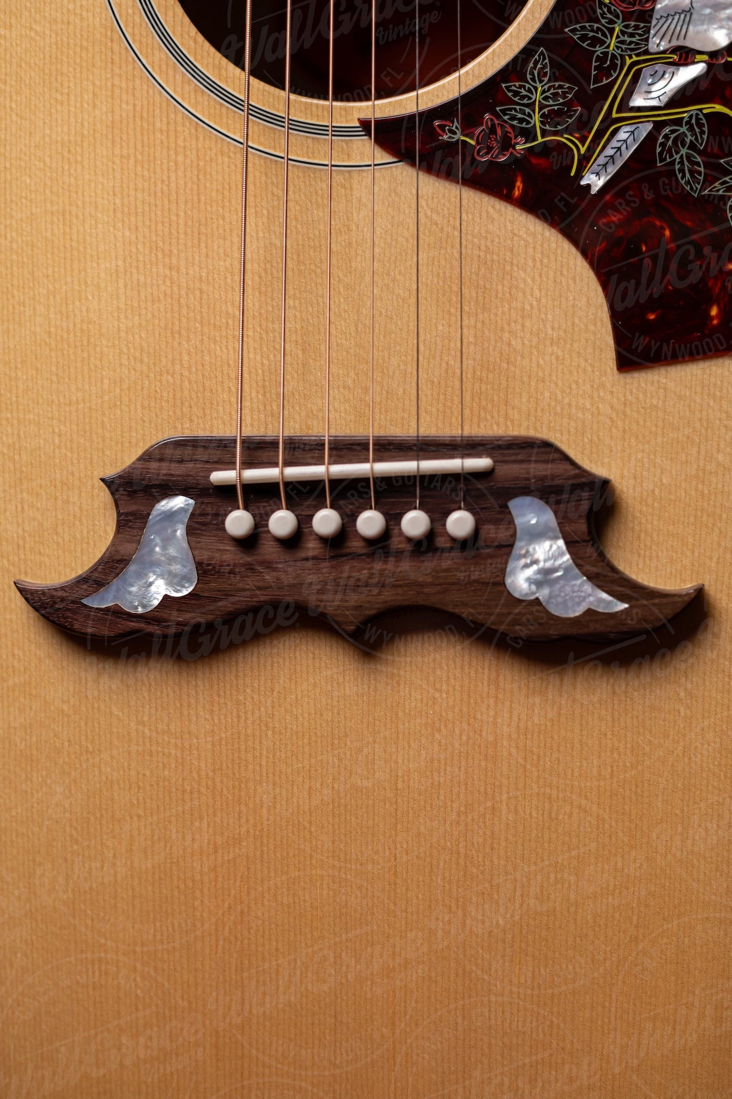 Gibson Dove Original Acoustic-Electric Guitar - Antique Natural