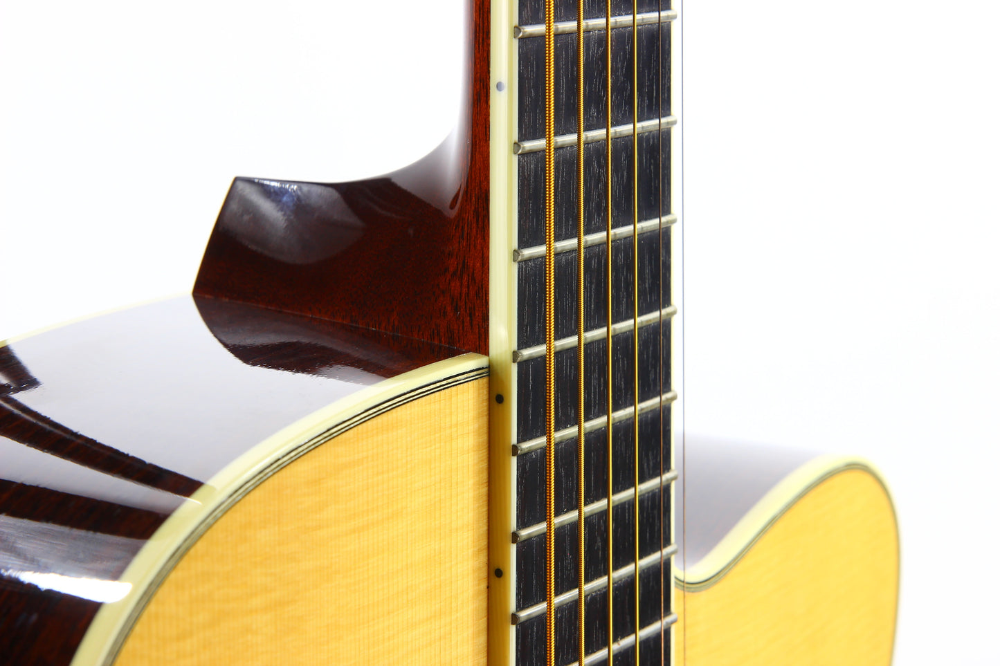 2001 Collings OM3C Cutaway Model - Sitka/EIR, Brazilian Rosewood headplate, Abalone Rosette, om3 om2h om1