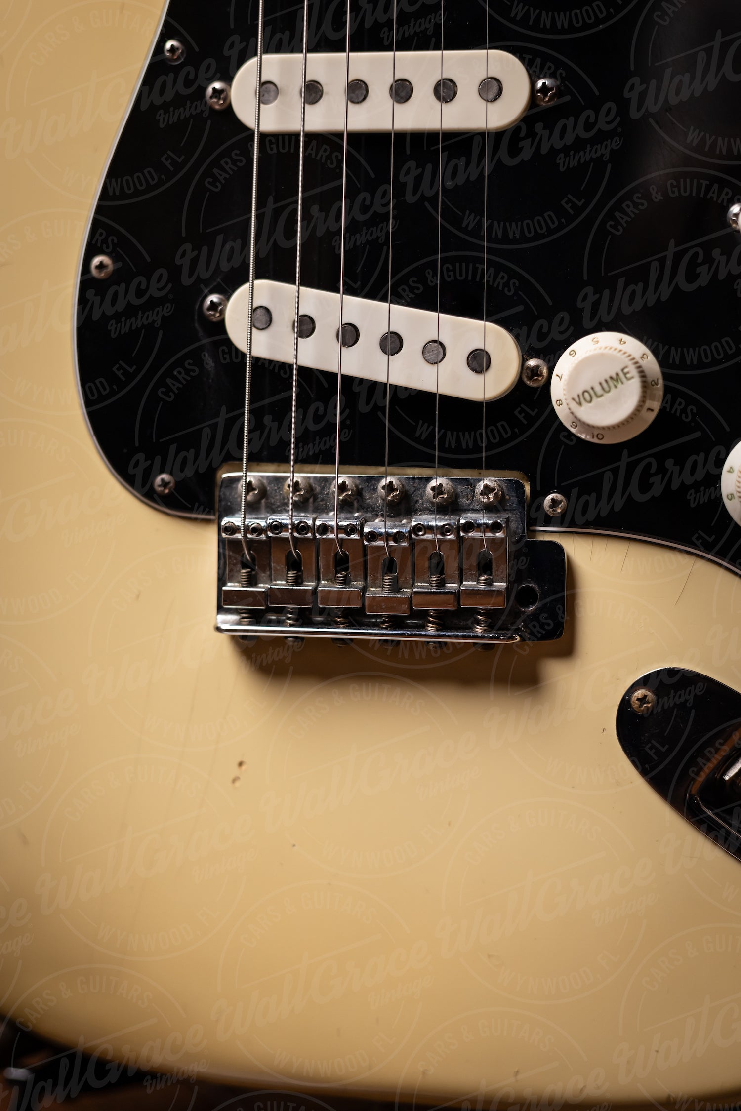 1976 Fender Stratocaster Electric Guitar - Olympic White