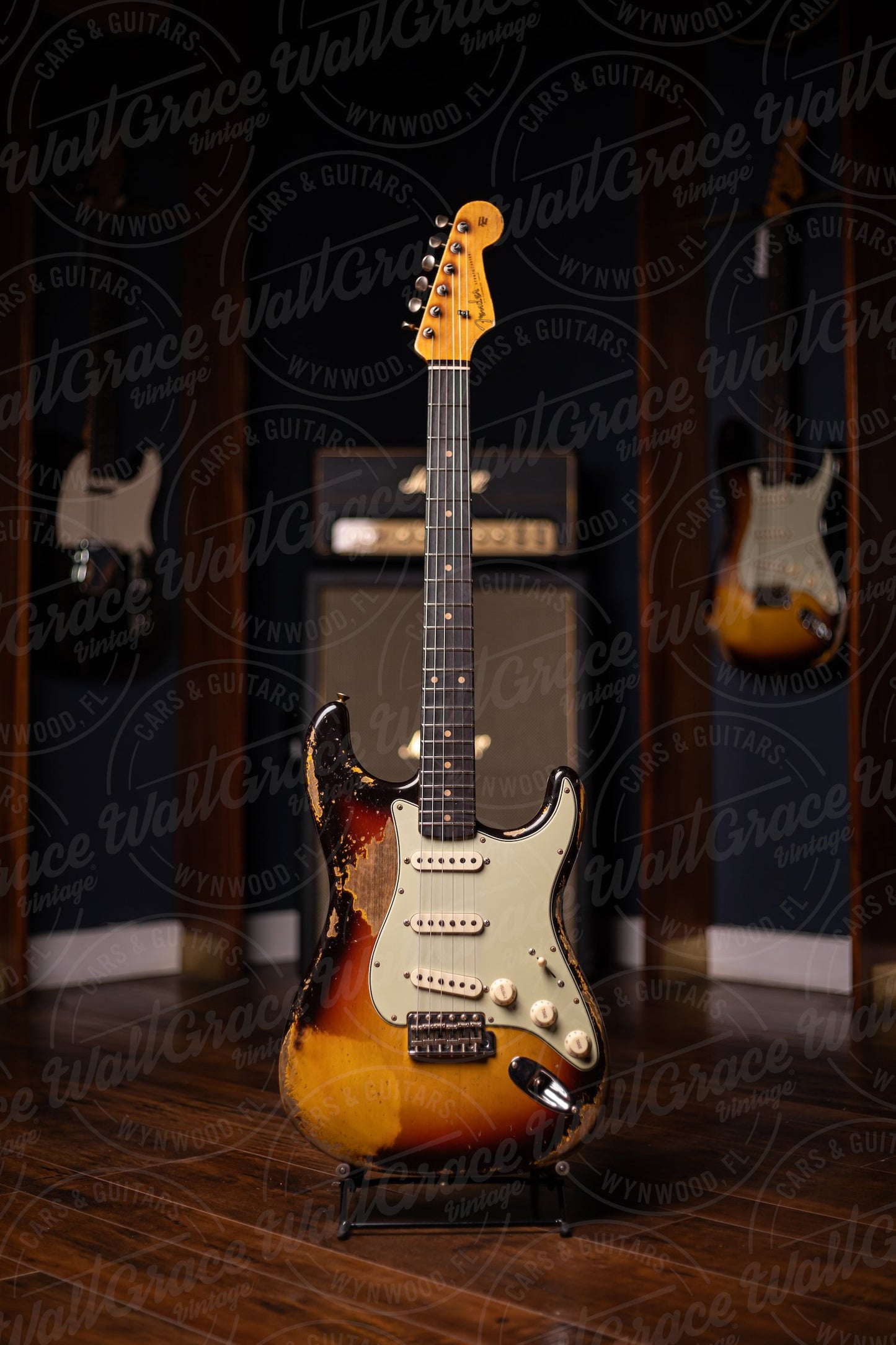 Fender Custom Shop '59 Stratocaster Super Heavy Relic Electric Guitar - Super Faded Aged Sunburst