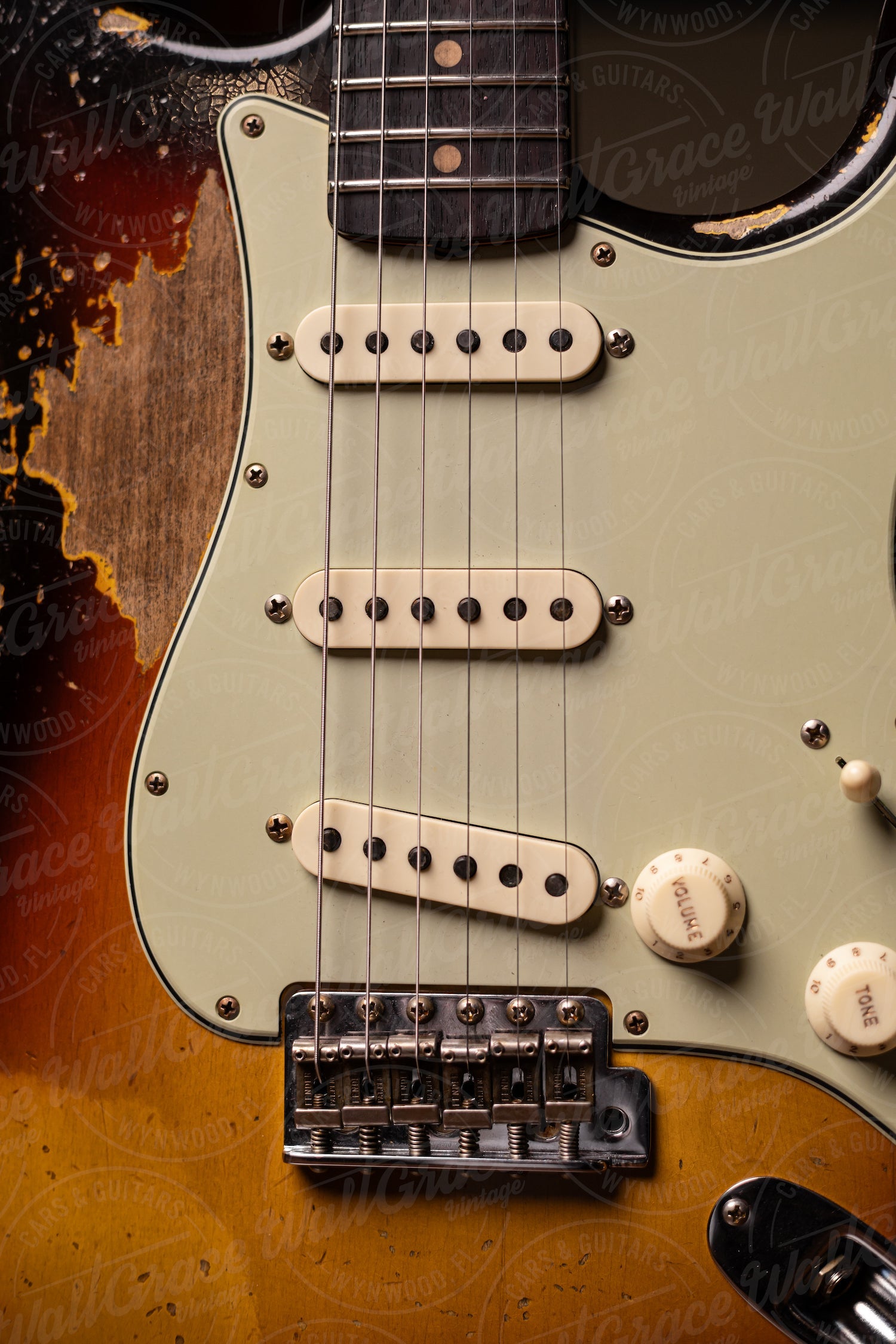 Fender Custom Shop '59 Stratocaster Super Heavy Relic Electric Guitar - Super Faded Aged Sunburst