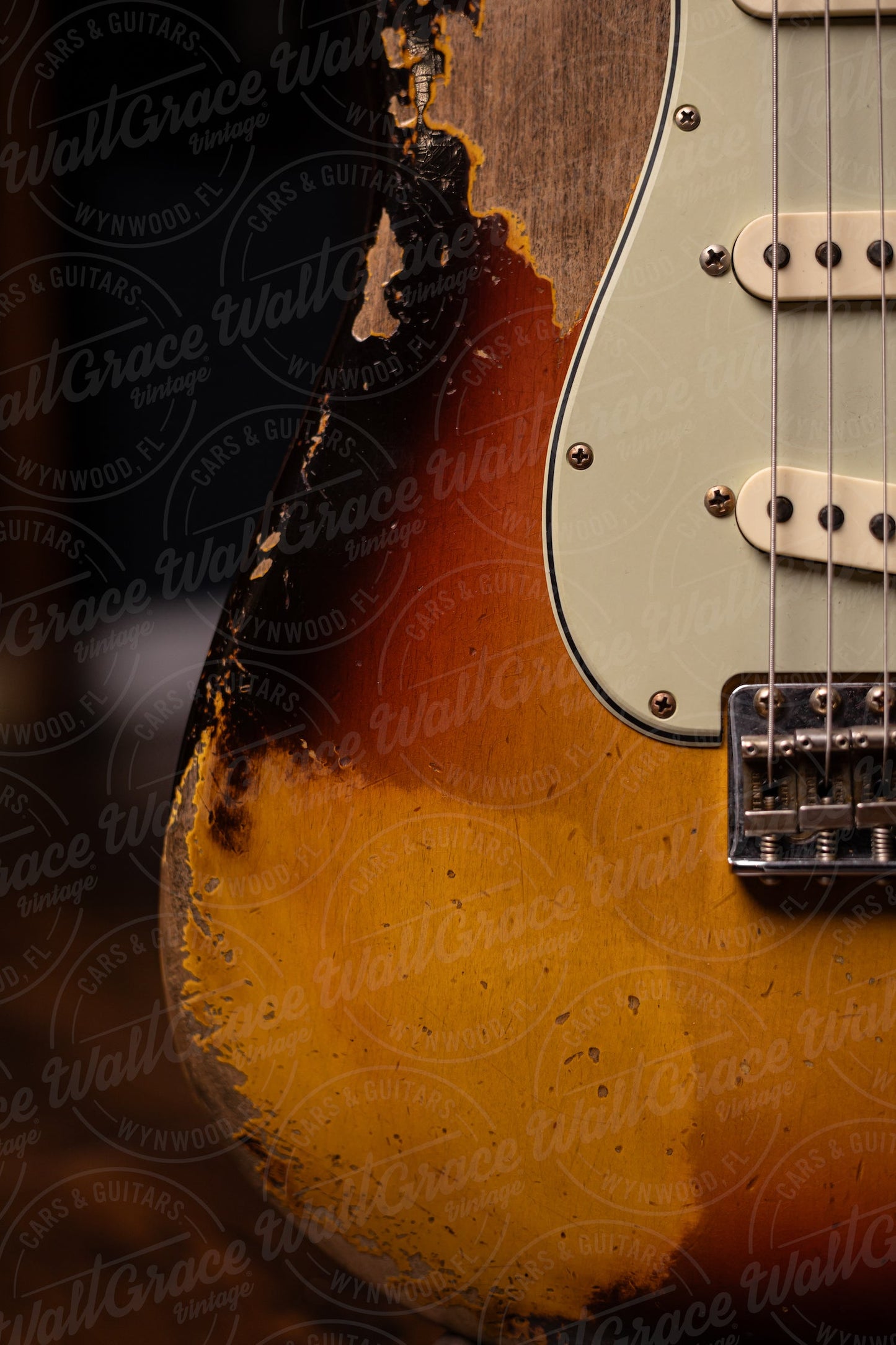 Fender Custom Shop '59 Stratocaster Super Heavy Relic Electric Guitar - Super Faded Aged Sunburst