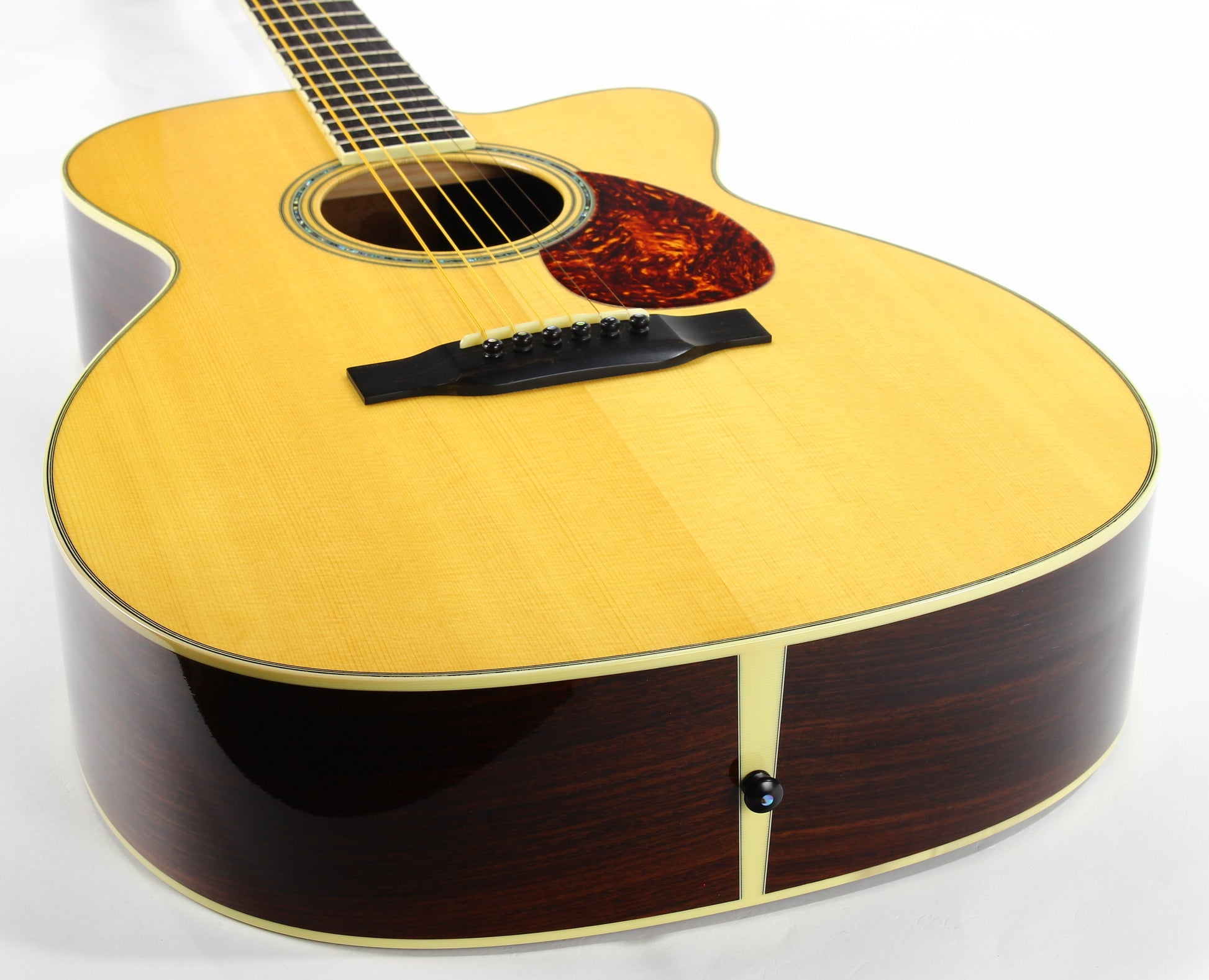 2001 Collings OM3C Cutaway Model - Sitka/EIR, Brazilian Rosewood headplate, Abalone Rosette, om3 om2h om1
