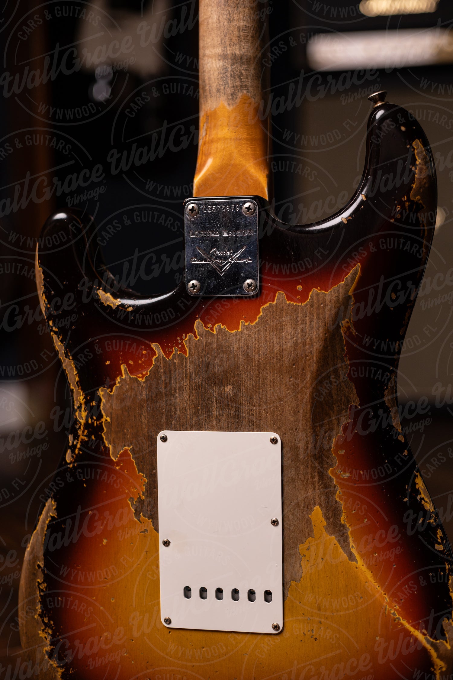 Fender Custom Shop '59 Stratocaster Super Heavy Relic Electric Guitar - Super Faded Aged Sunburst