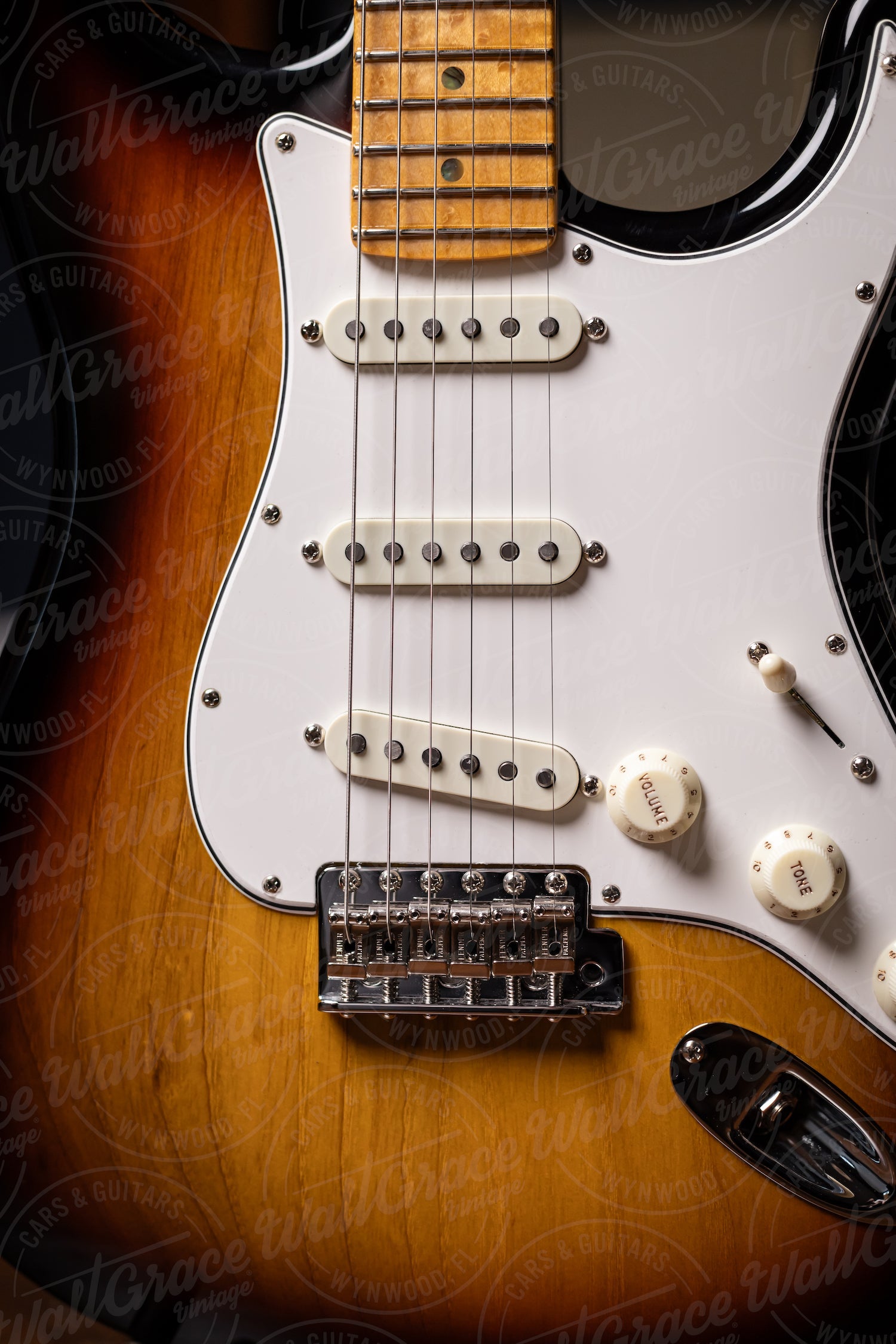 Fender American Custom Stratocaster Electric Guitar - Antique Burst