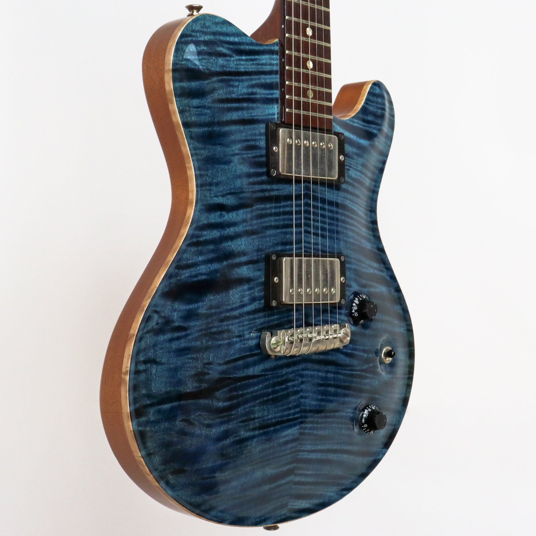 Nik Huber USED Dolphin II in Atlantic Blue