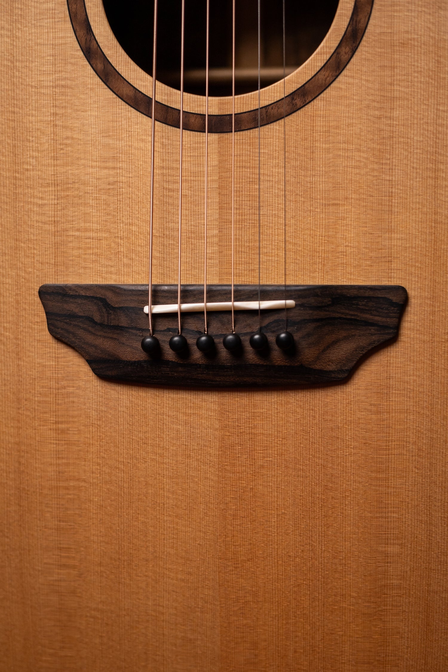 Donovan Leah Guitars Caroline Master Grade Cutaway Acoustic Guitar - Natural