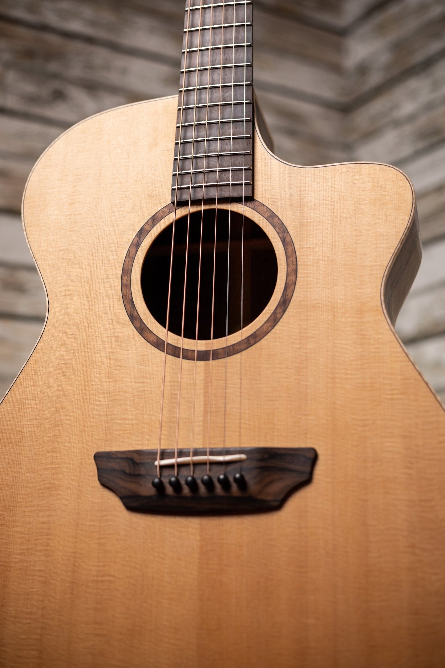 Donovan Leah Guitars Caroline Master Grade Cutaway Acoustic Guitar - Natural