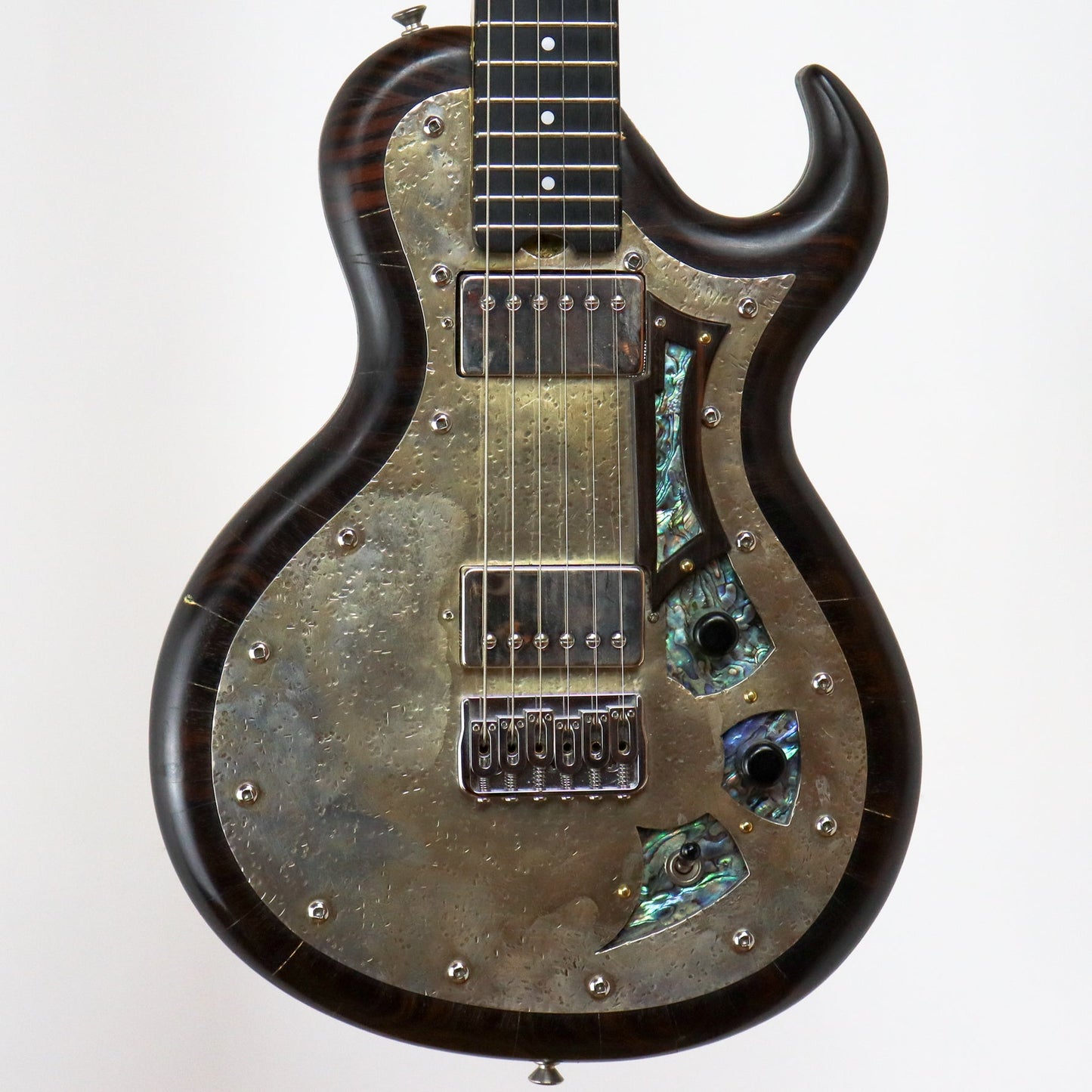 AM Guitars #00052 Ebony/Silver w/hardshell case
