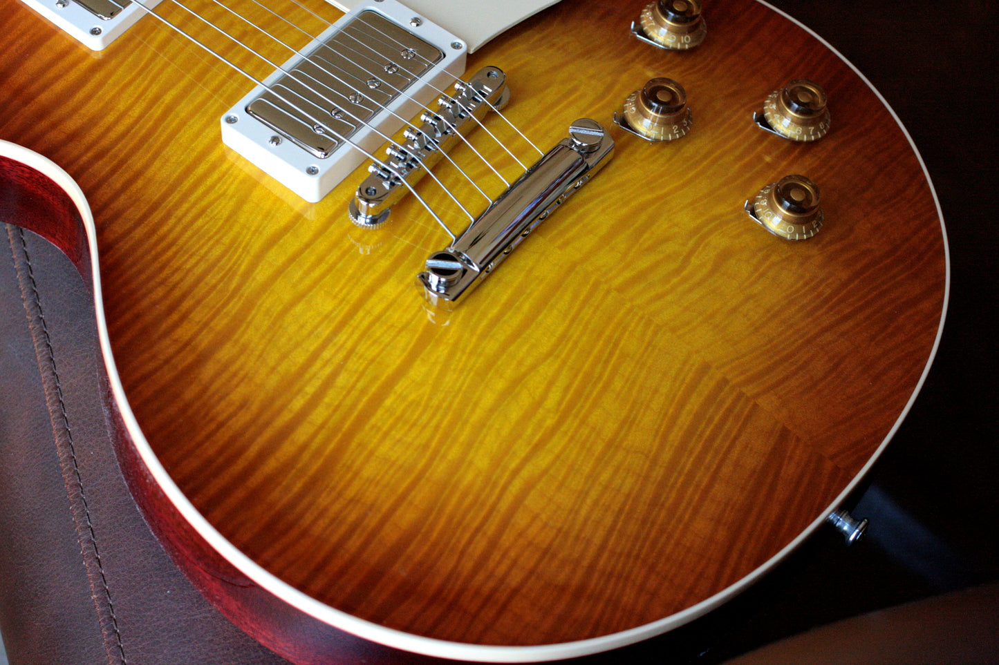 2019 Gibson 1959 Les Paul 60TH ANNIVERSARY Historic Reissue R9 59 Custom Shop Sunrise Tea Burst