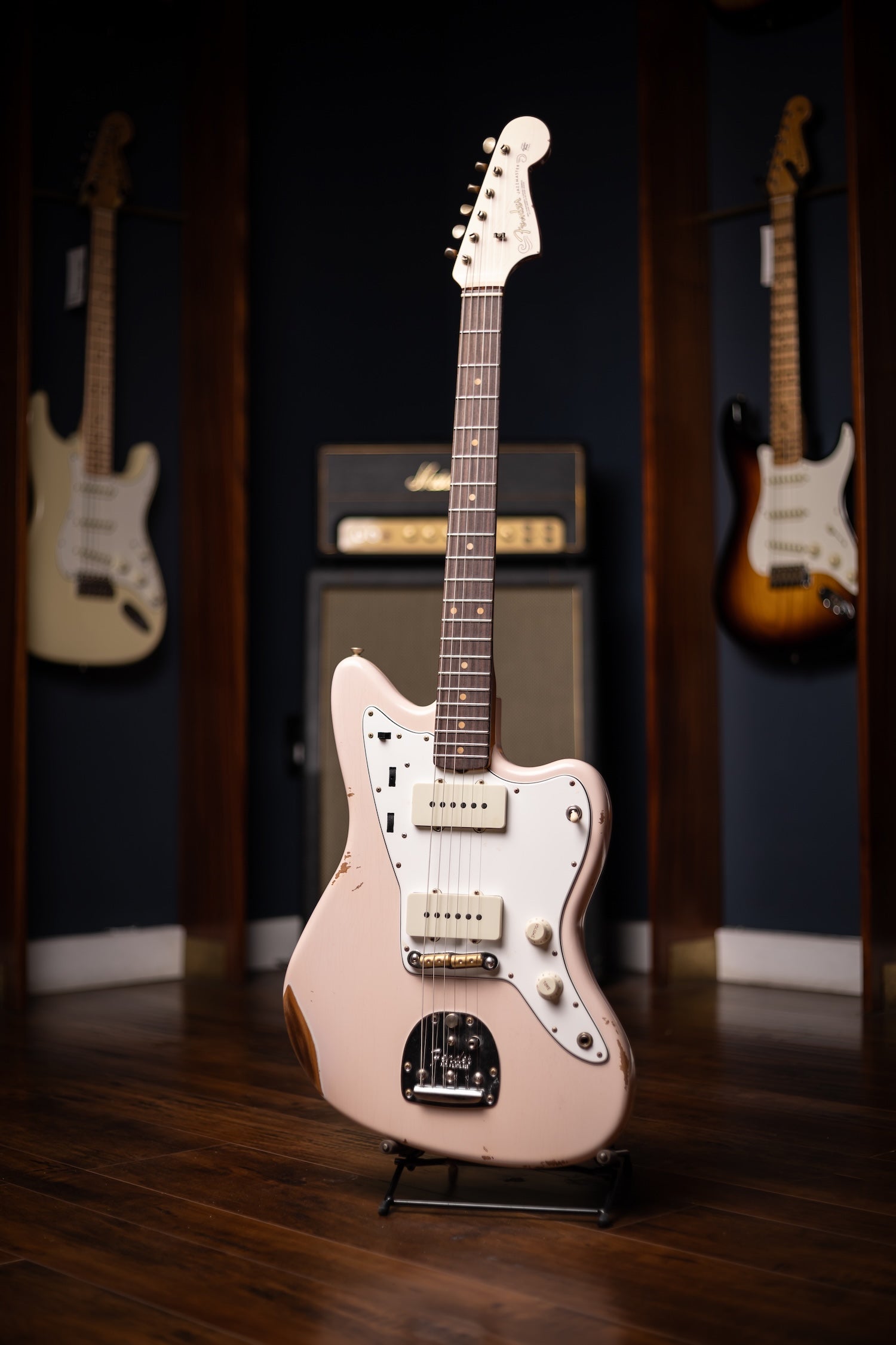 Fender Custom Shop 1963 Jazzmaster Relic Electric Guitar - Aged Shell Pink